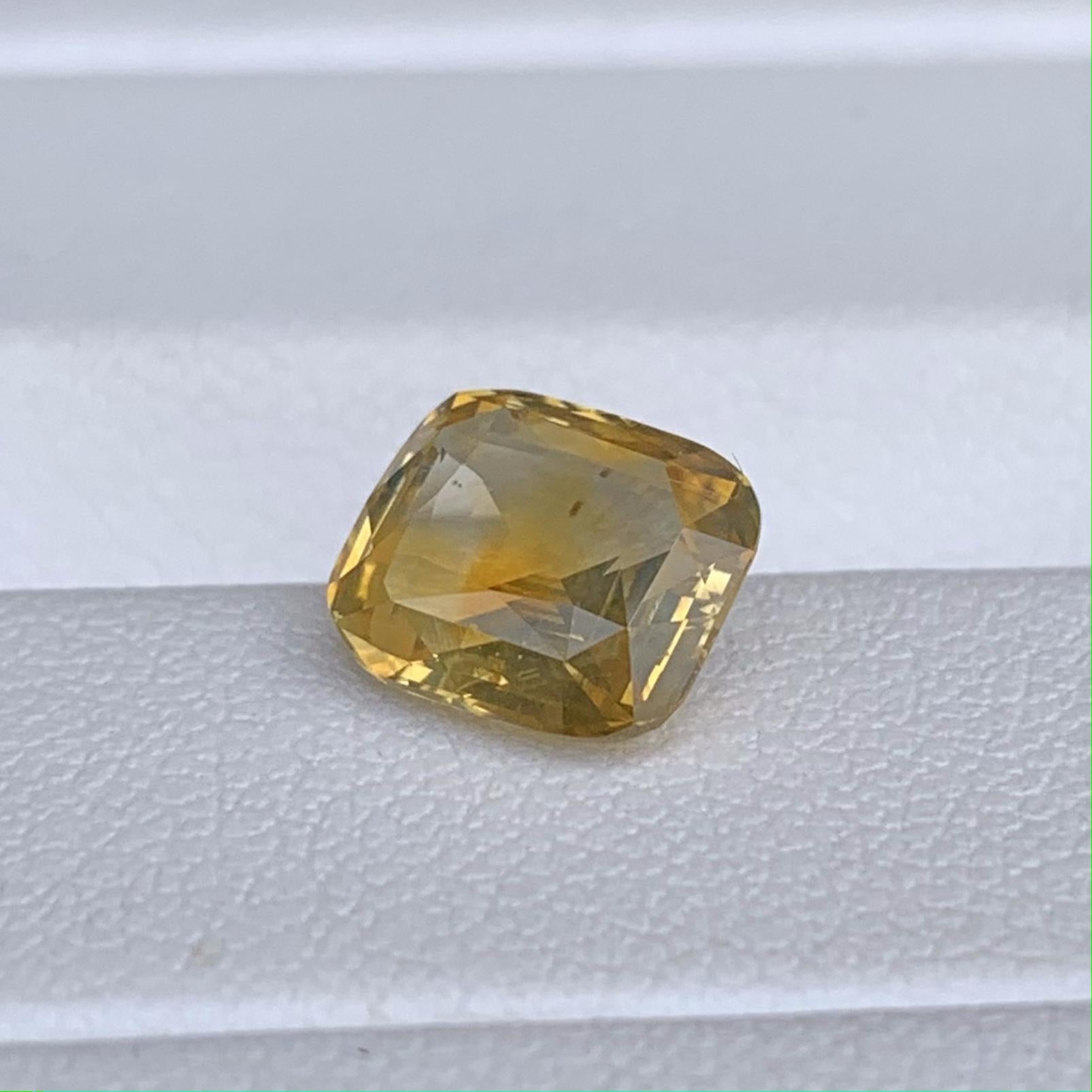 Yellow Sapphire 2.39 ct Heated  Natural Loose Gemstone for Jewelry Making - Baza Boutique