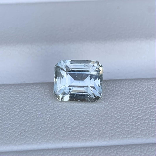 Natural Ceylon White Sapphire 2.60ct - (N)