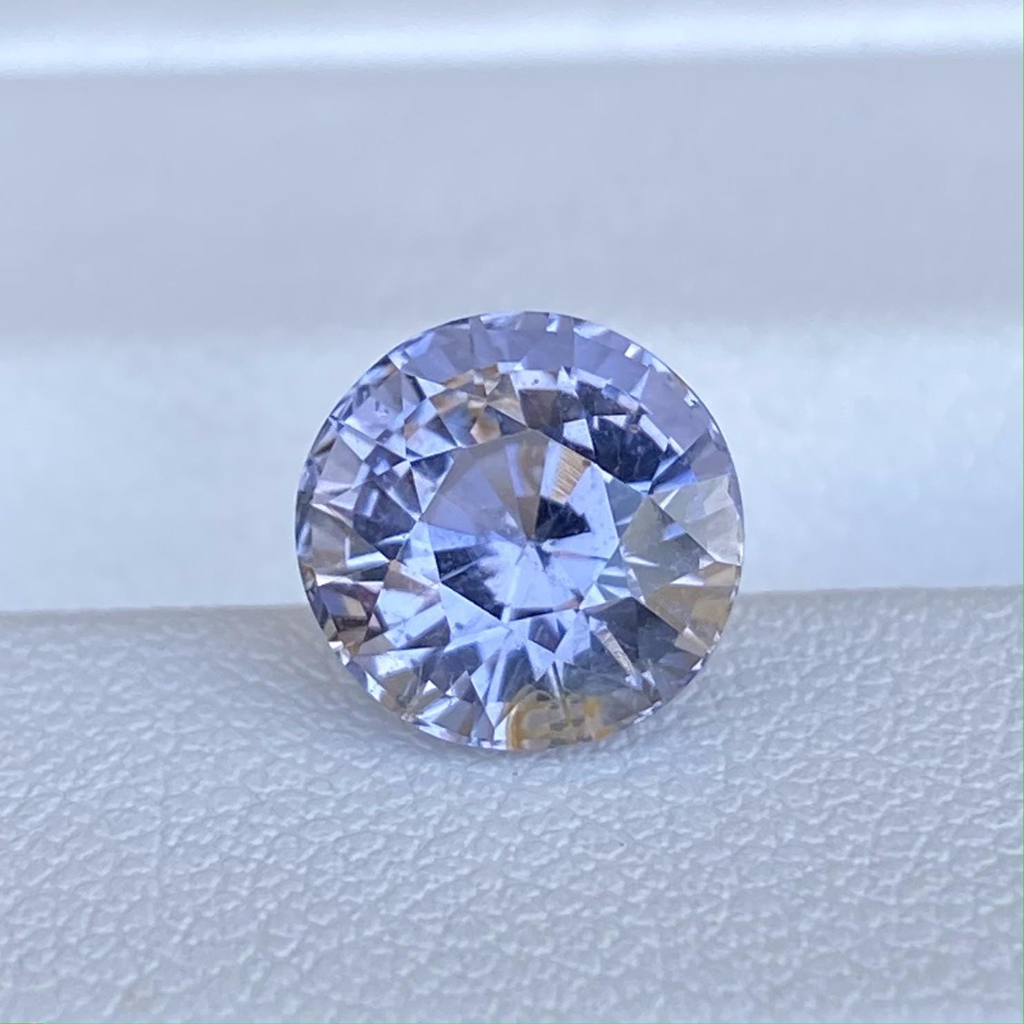 Natural Lavender Spinel 3.88ct - (UH) - Baza Boutique
