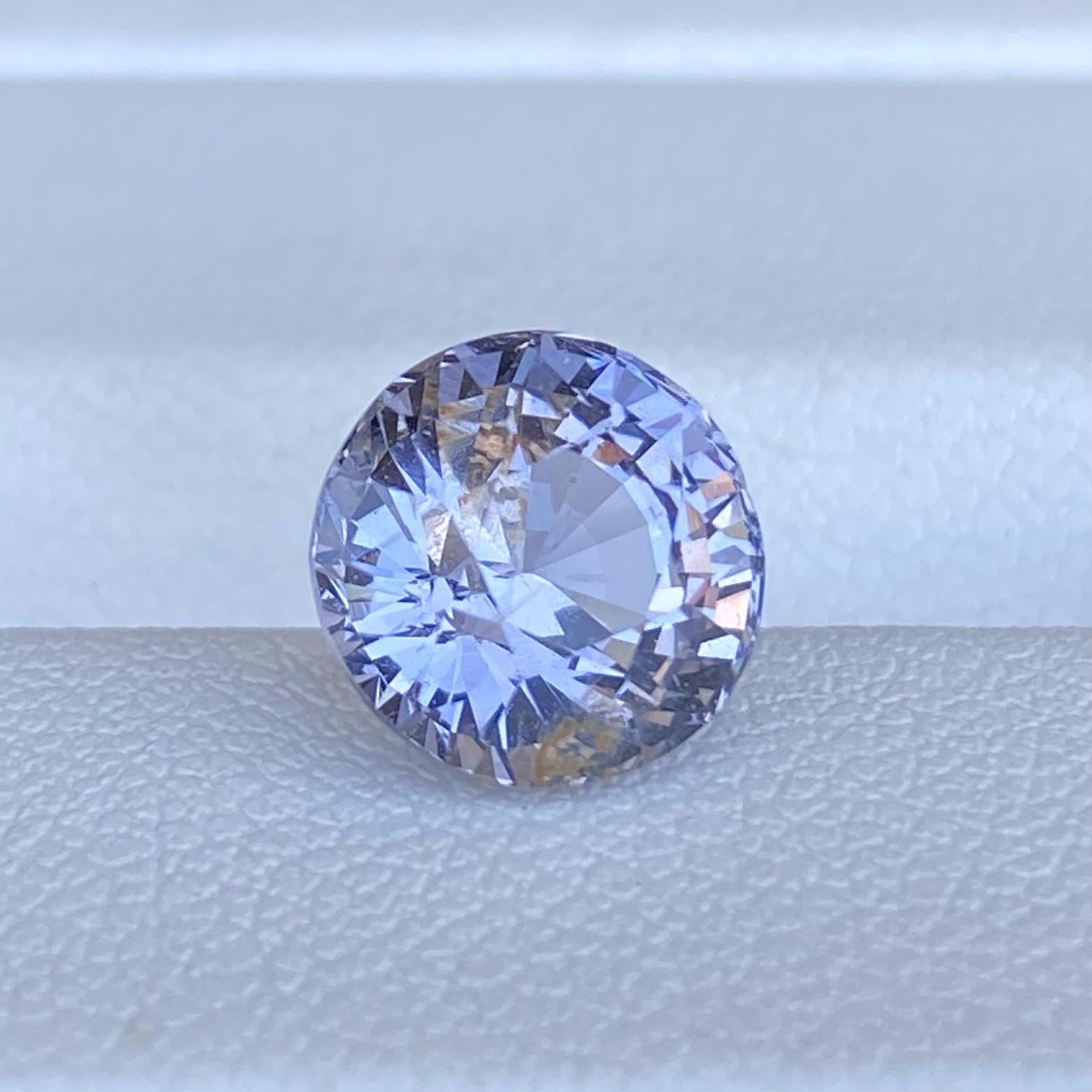 Natural Lavender Spinel 3.88ct - (UH) - Baza Boutique