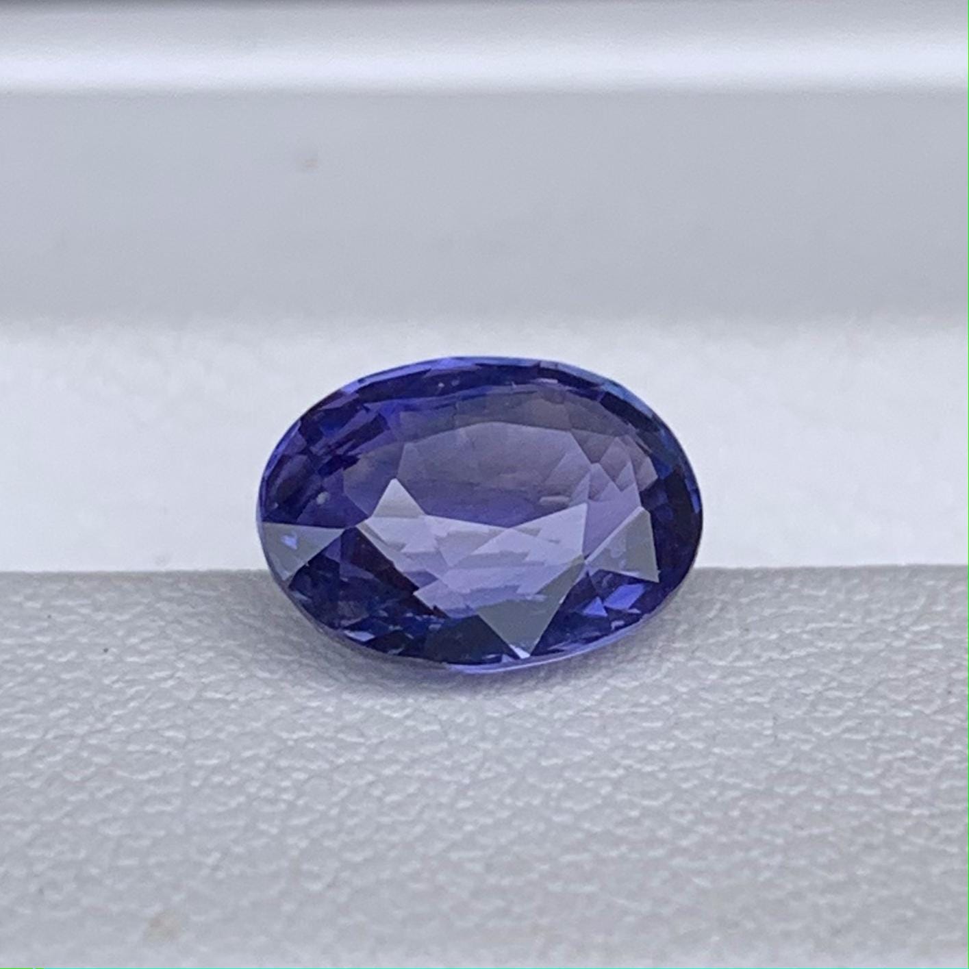 Natural Purple Sapphire 2.00ct - (H) - Baza Boutique