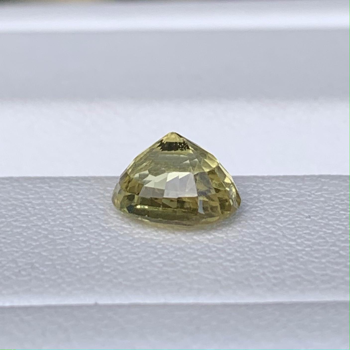 Rare Chrysoberyl 1.69ct - (UH) - Baza Boutique