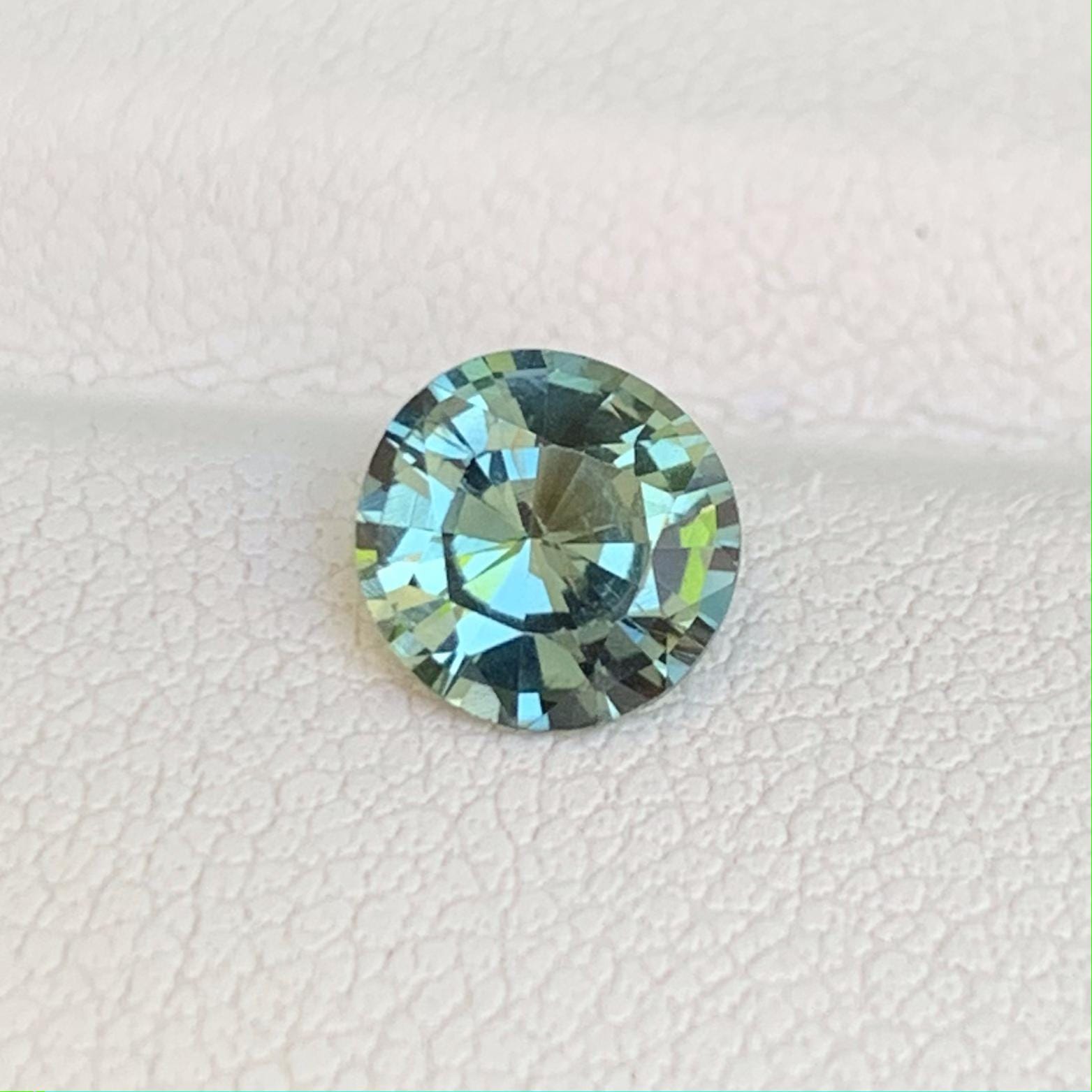 Natural Ceylon Peacock Teal Sapphire 1.30ct - (UH) - Baza Boutique
