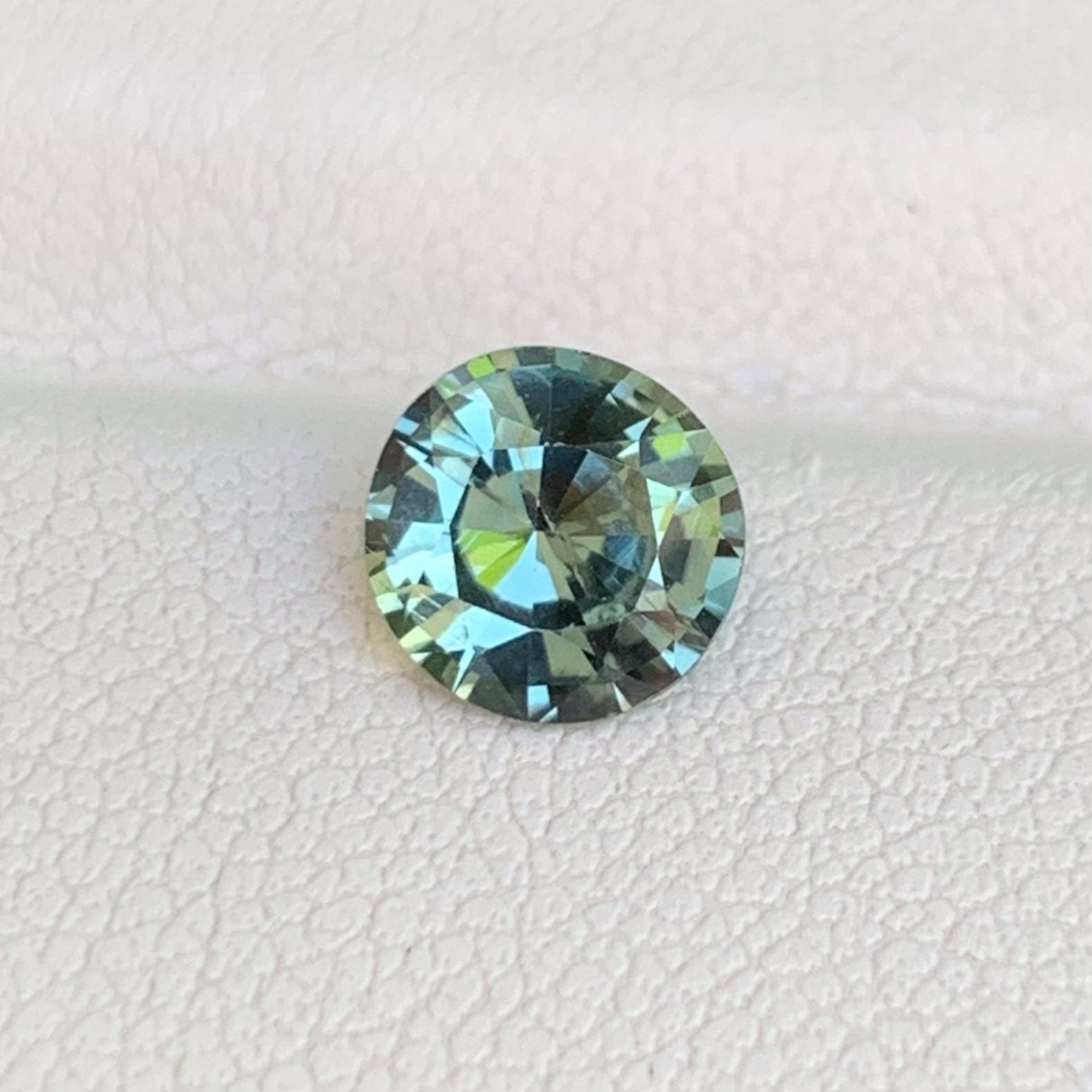 Natural Ceylon Peacock Teal Sapphire 1.30ct - (UH) - Baza Boutique