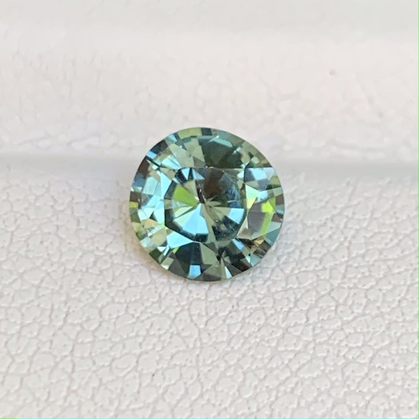 Natural Ceylon Peacock Teal Sapphire 1.30ct - (UH) - Baza Boutique