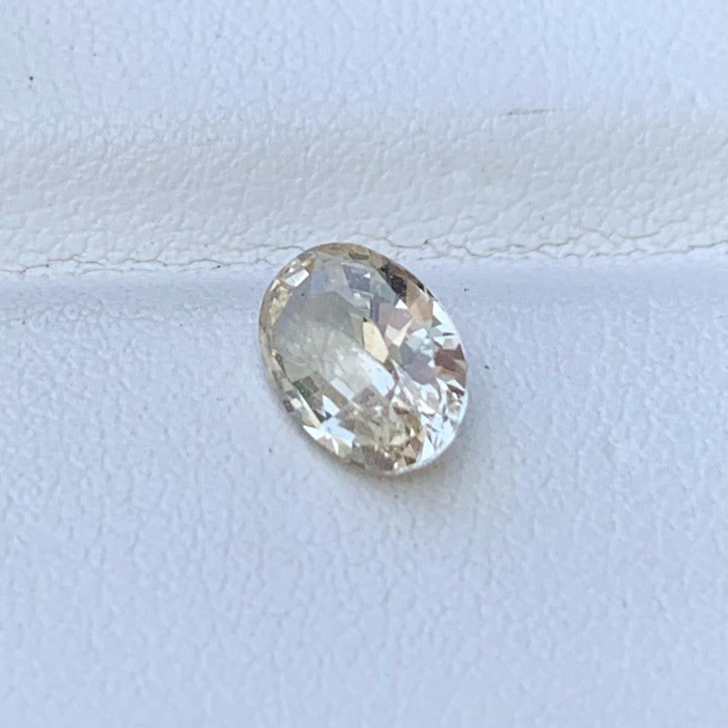 Natural Tiffany Peach Sapphire 1.67ct - (UH) - Baza Boutique