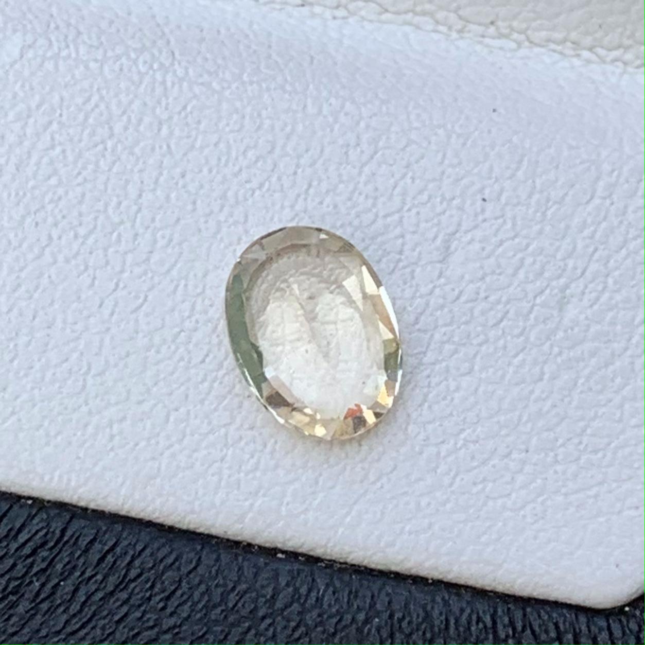 Natural Tiffany Peach Sapphire 1.67ct - (UH) - Baza Boutique