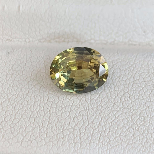 Natural Green Sapphire 1.48ct - (H) - Baza Boutique