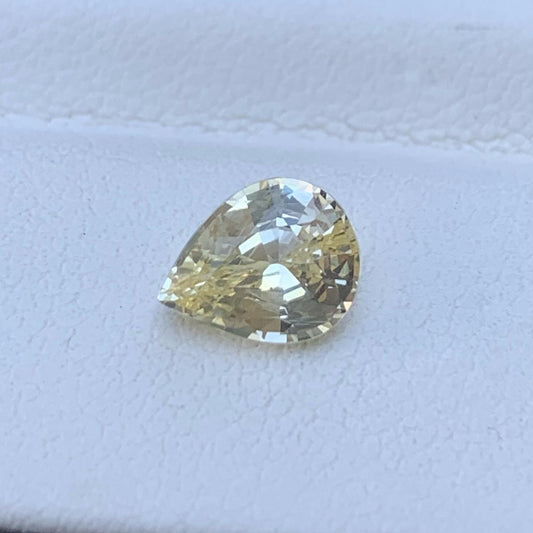 Natural Tiffany Yellow Sapphire 1.34ct - (H) - Baza Boutique