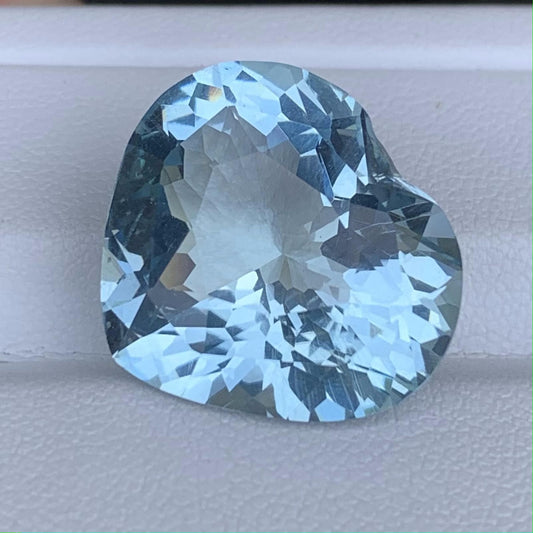 Natural 19.04 Carat Aquamarine Heart Shaped Gemstone from Ceylon - (UH) - Baza Boutique