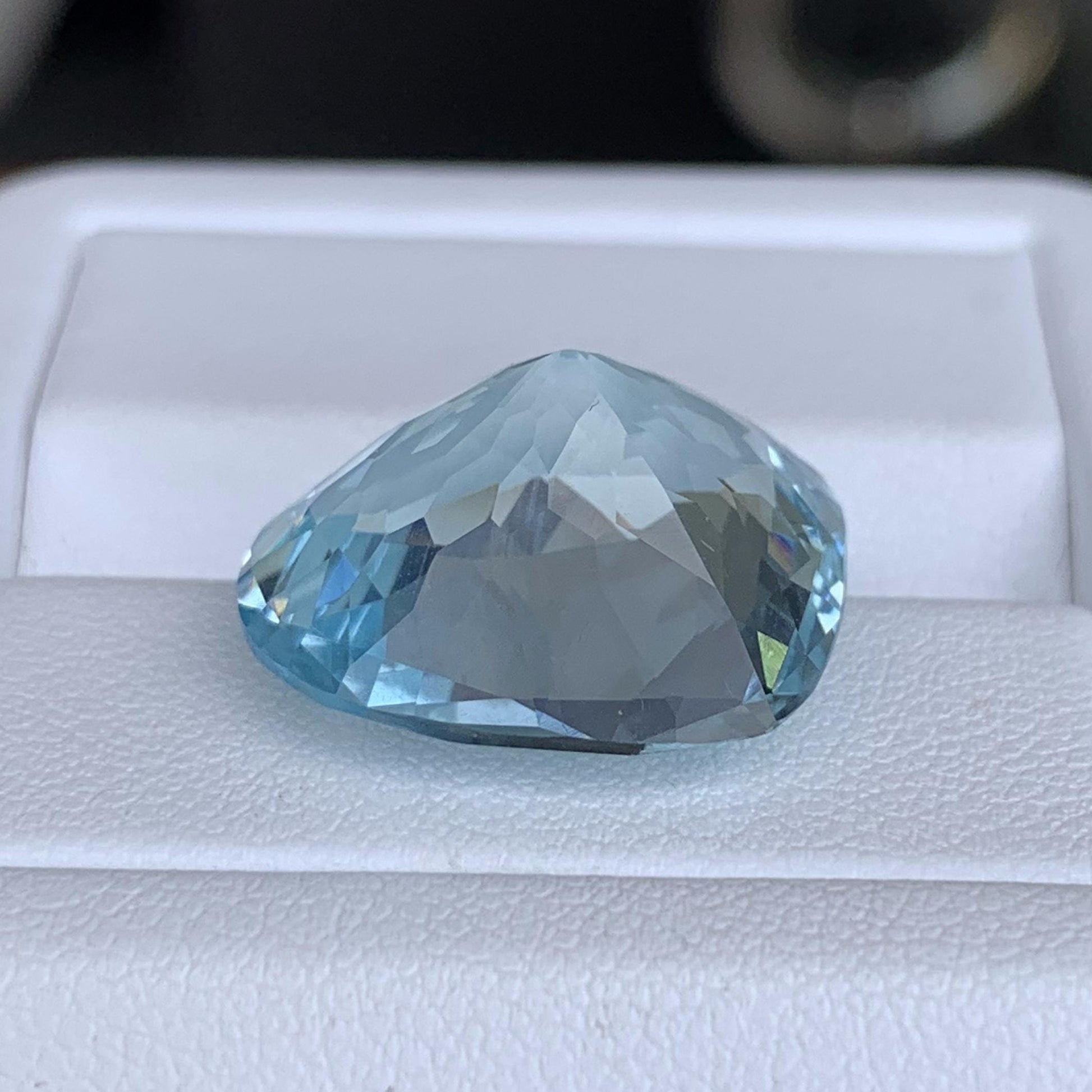 Natural 19.04 Carat Aquamarine Heart Shaped Gemstone from Ceylon - (UH) - Baza Boutique