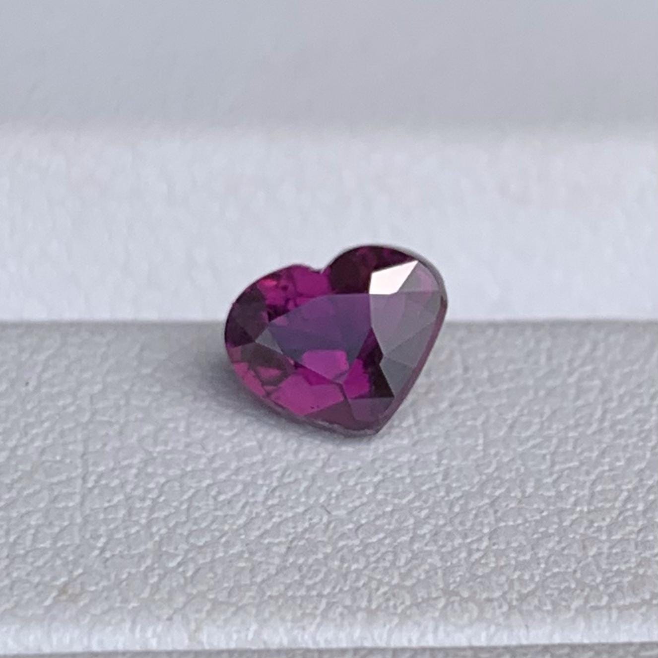 Natural Heart Shaped Purplish Red Ruby 1.01ct - (H) - Baza Boutique