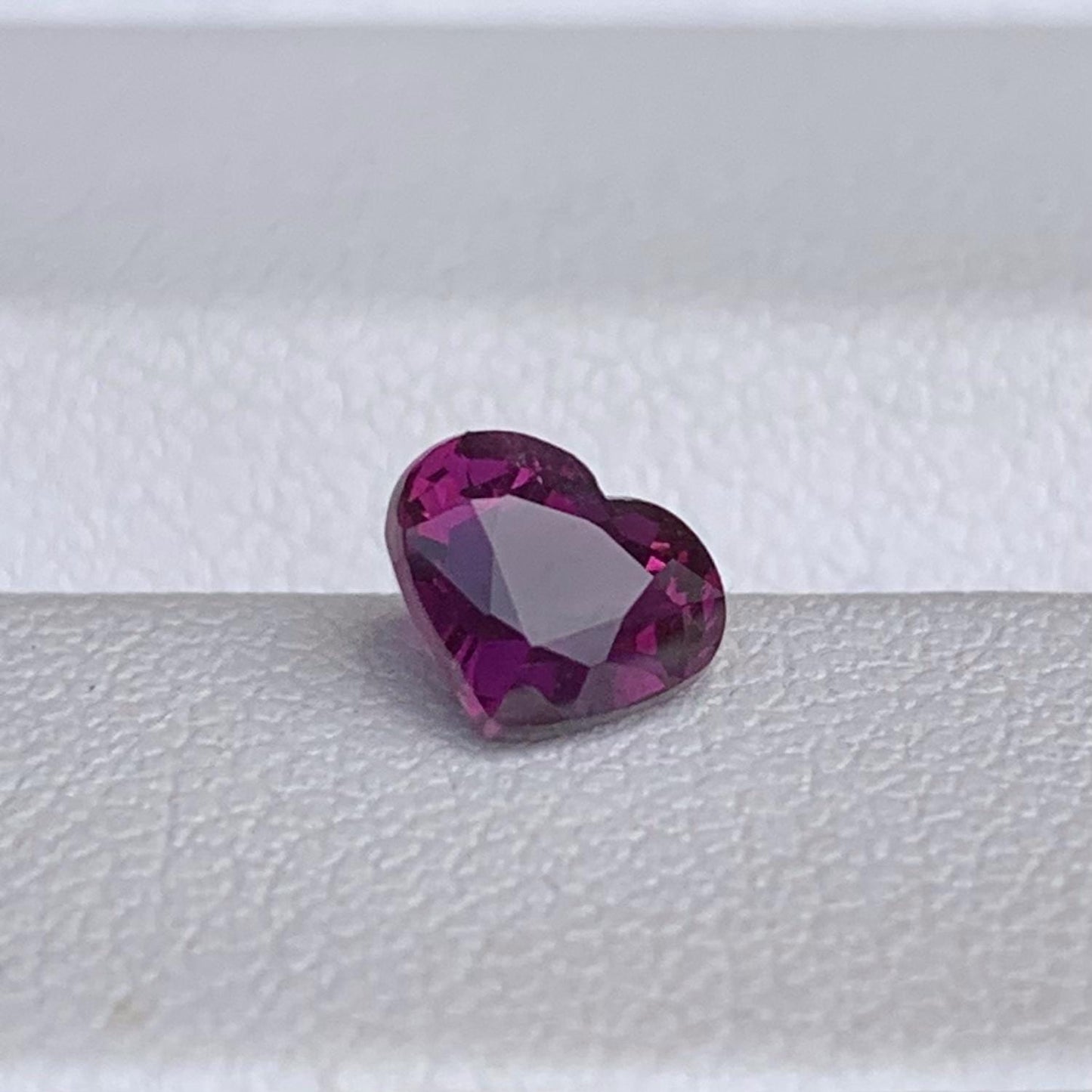 Natural Heart Shaped Purplish Red Ruby 1.01ct - (H) - Baza Boutique
