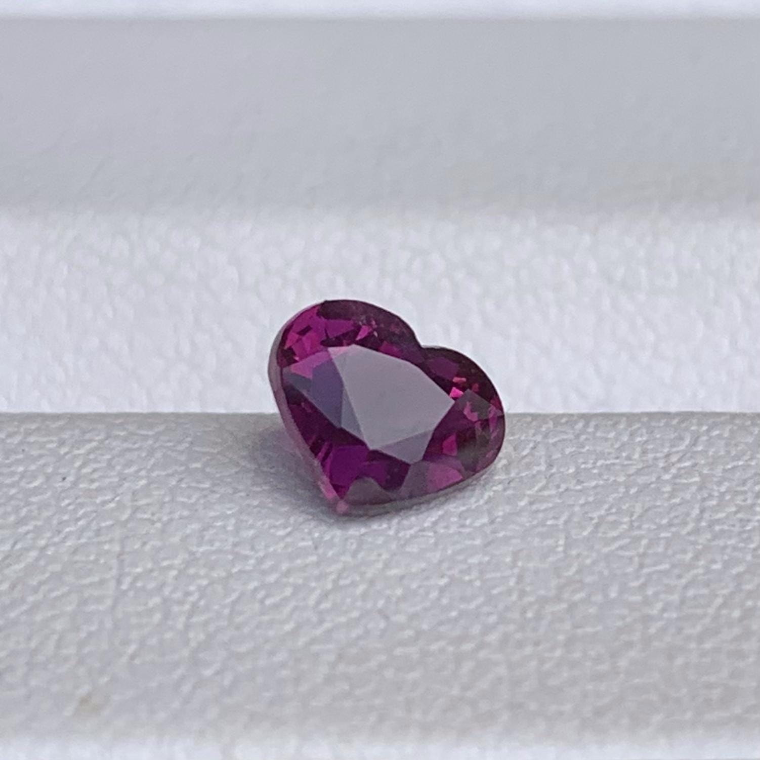 Natural Heart Shaped Purplish Red Ruby 1.01ct - (H) - Baza Boutique