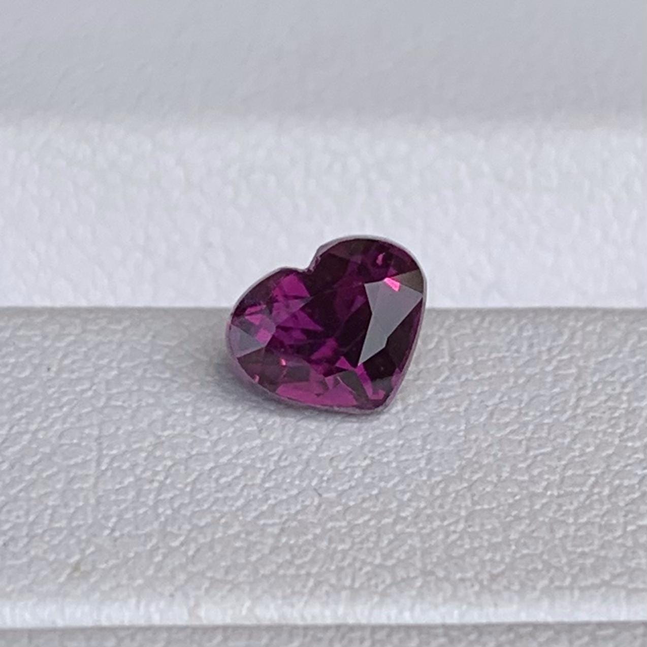 Natural Heart Shaped Purplish Red Ruby 1.01ct - (H) - Baza Boutique