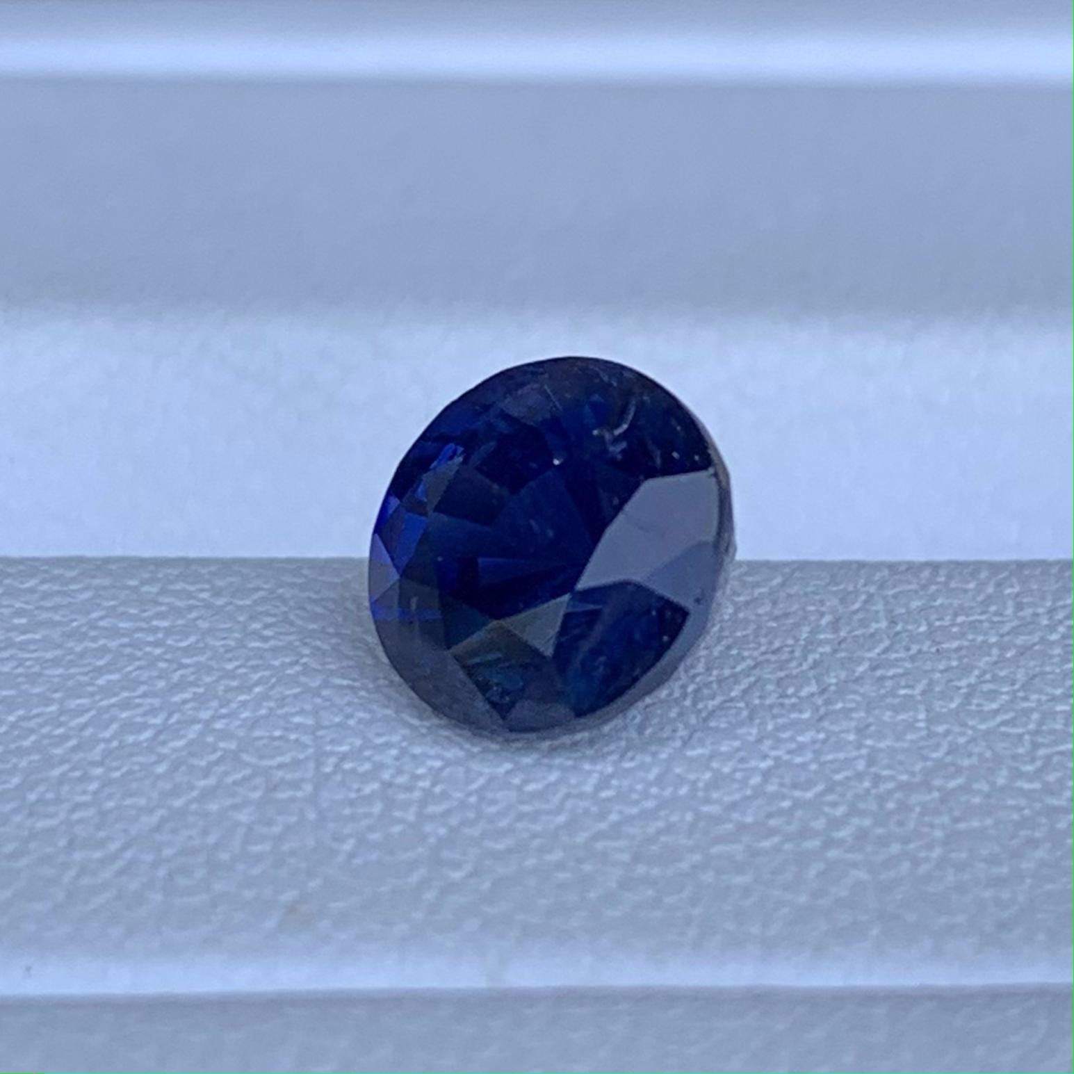 Ceylon Royal Blue Sapphire 2.05ct - (UH) - Baza Boutique