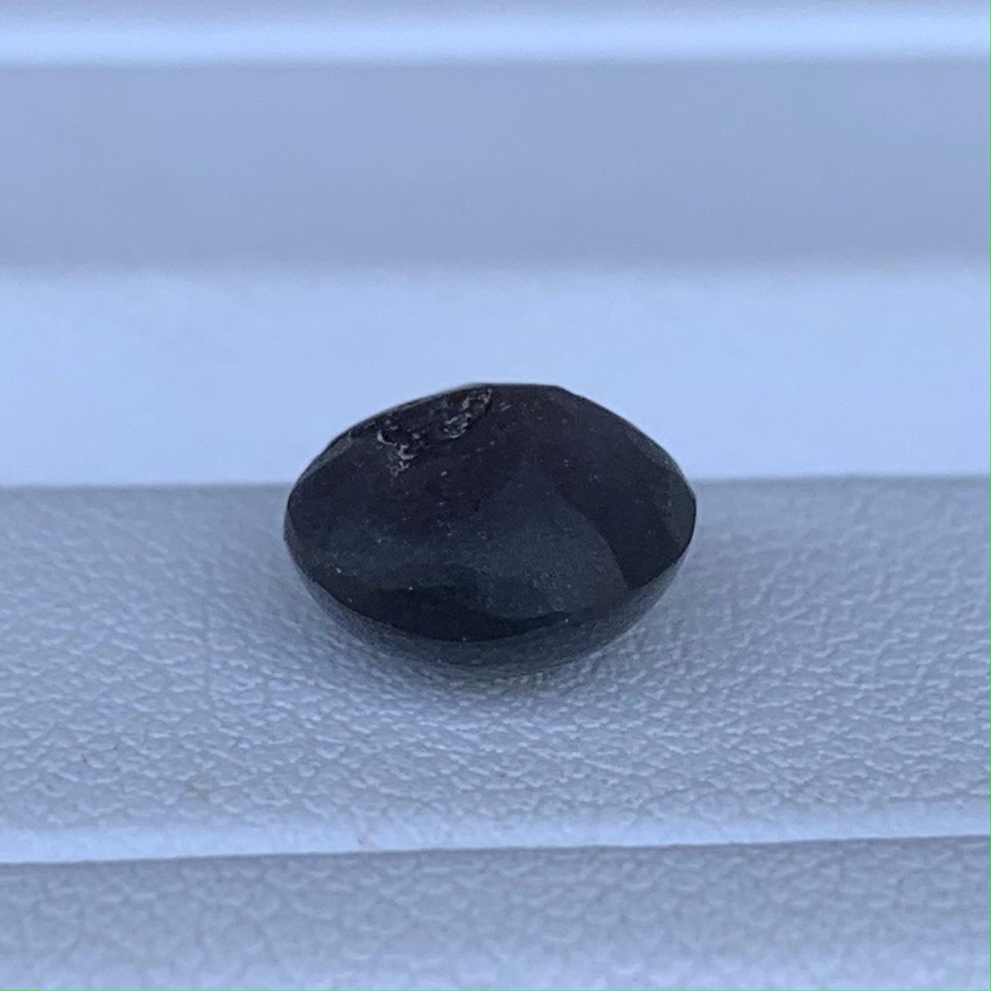 Double Star Sapphire 3.27ct - (N) - Baza Boutique