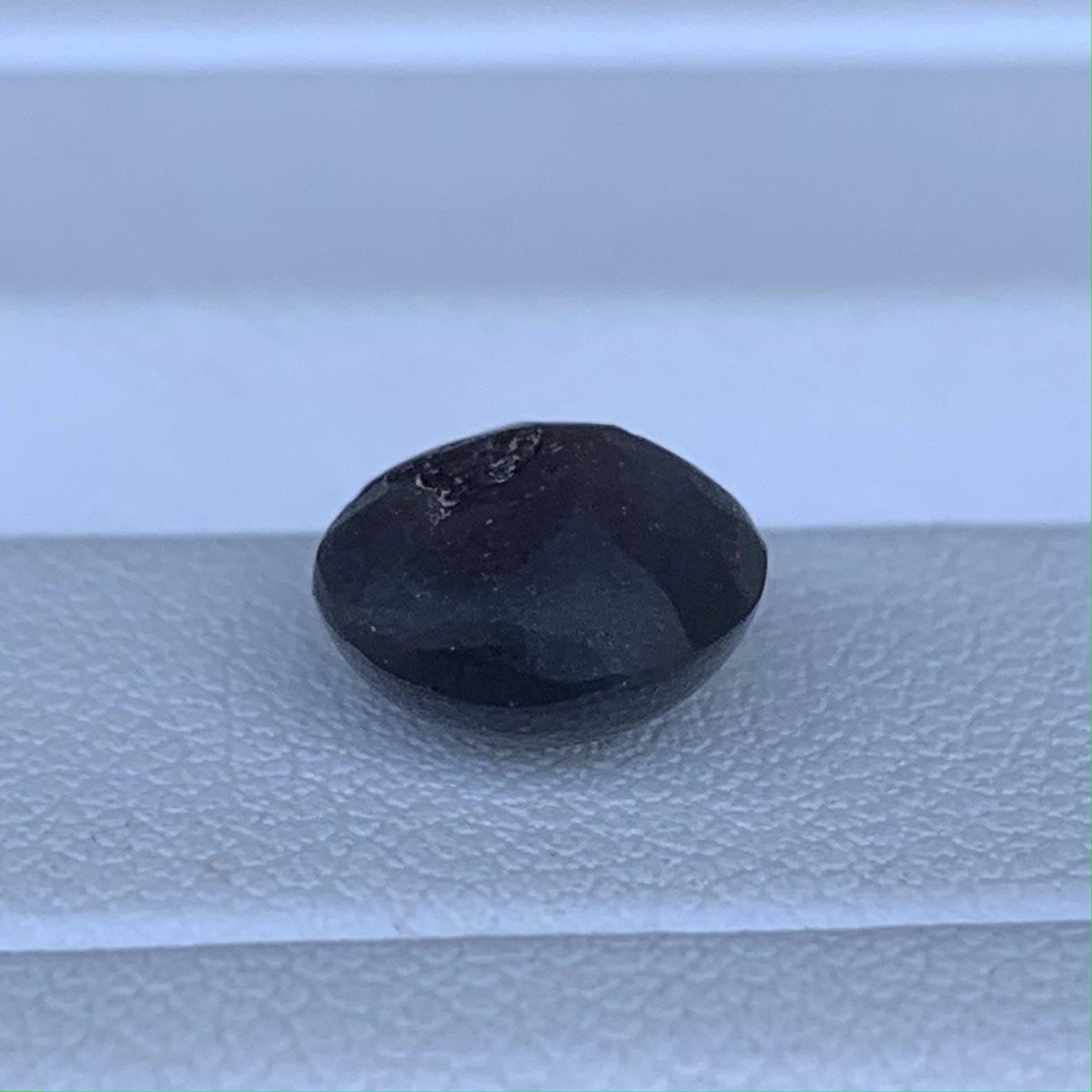 Double Star Sapphire 3.27ct - (N) - Baza Boutique