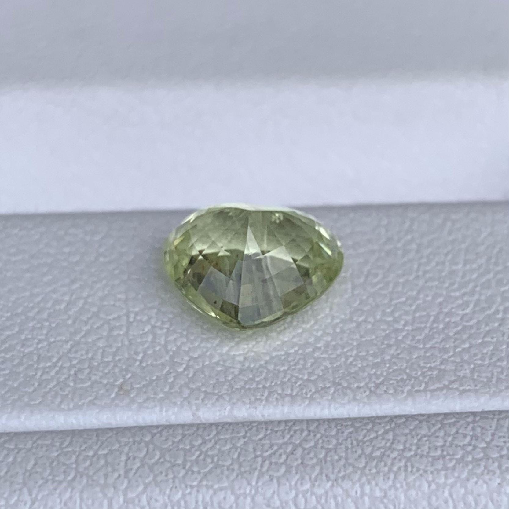 Natural Apple Green Chrysoberyl 2.62ct - (UH) - Baza Boutique