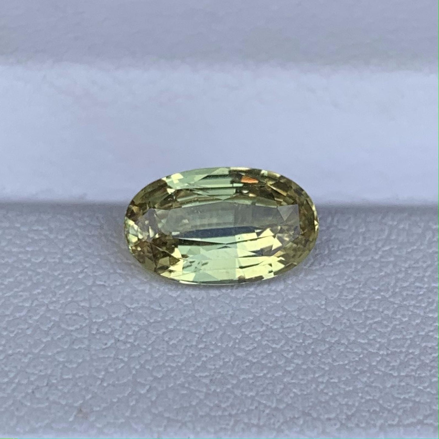 Natural Lemon Yellow Sapphire 1.56ct - (UH) - Baza Boutique