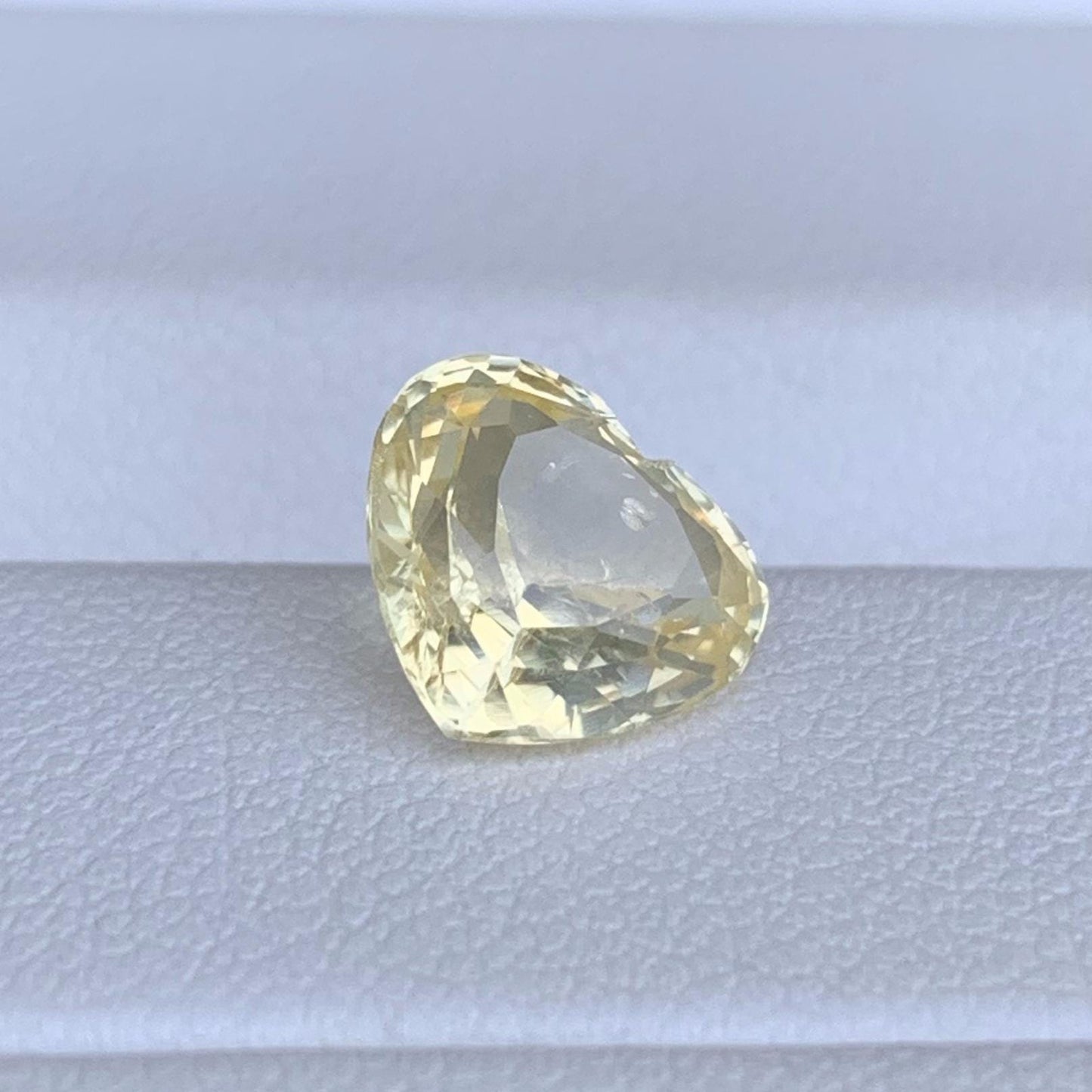 Natural Yellow Sapphire 1.27ct (UH)