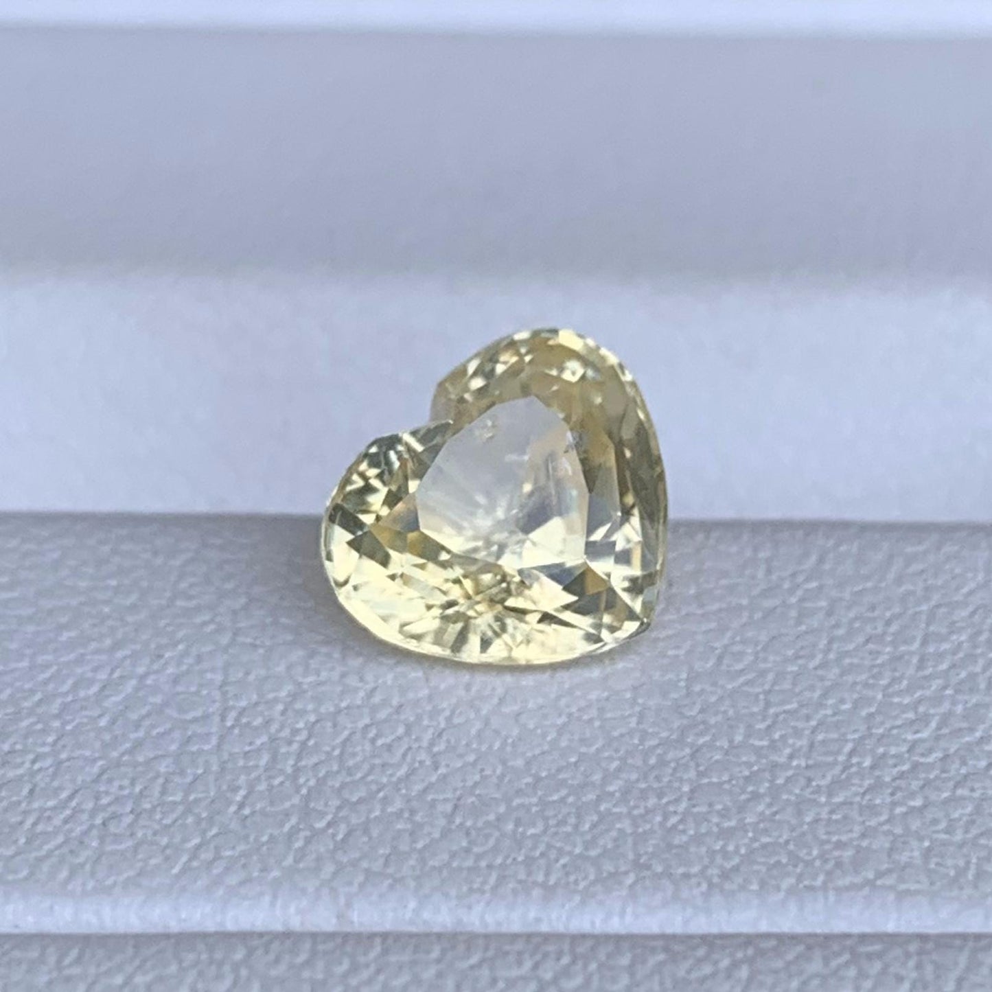 Natural Yellow Sapphire 1.27ct (UH)