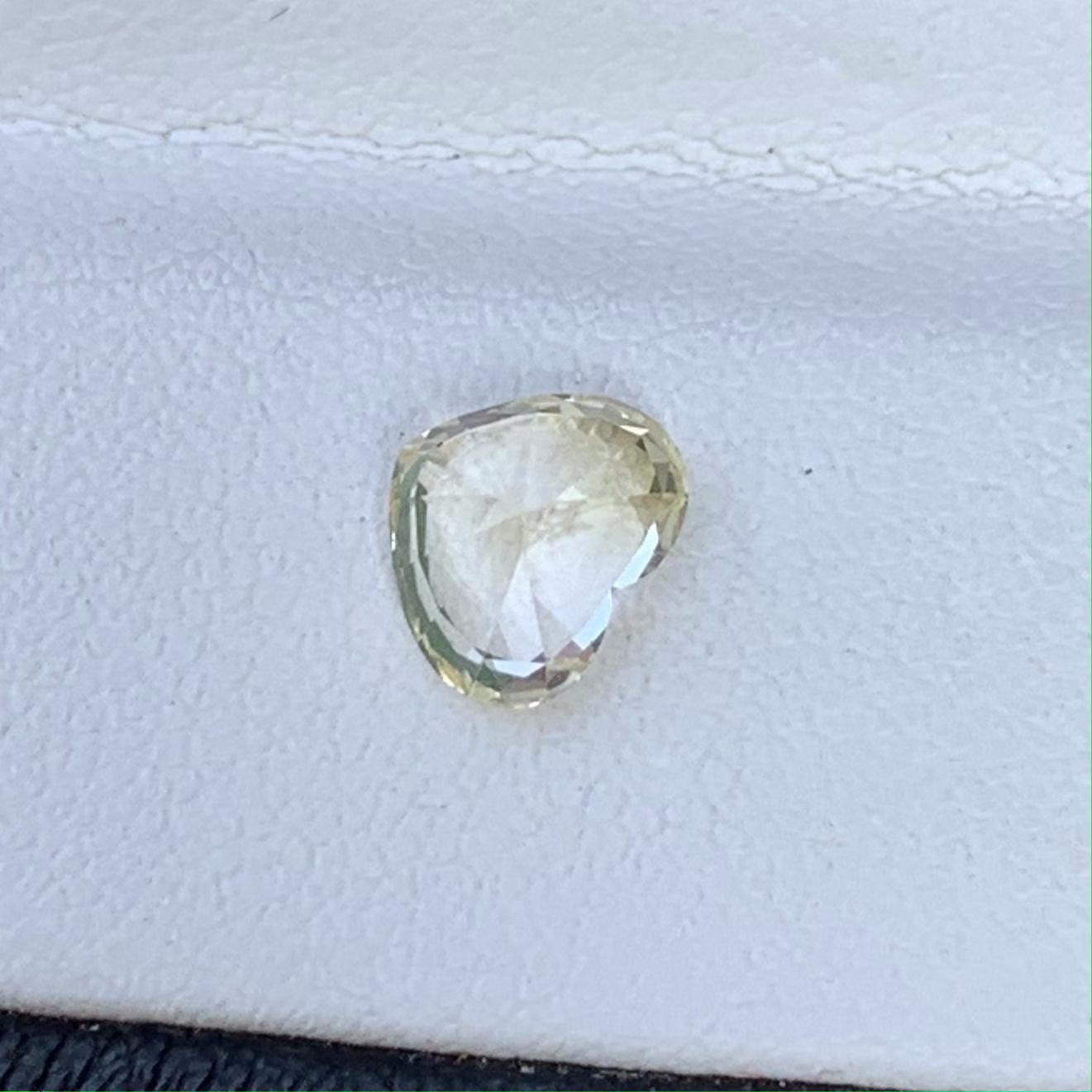 Heart Shaped Natural Yellow Sapphire 1.65ct (H) - Baza Boutique
