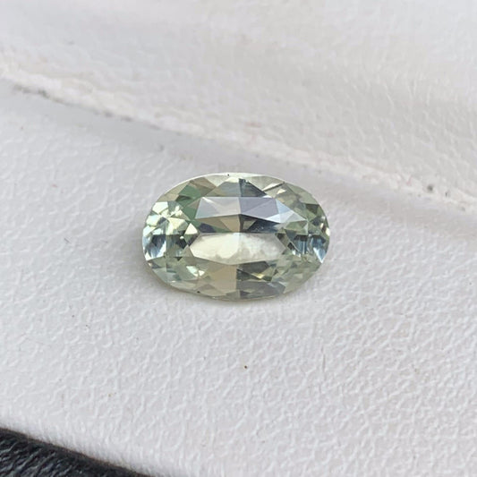 Natural Lemon Green Sapphire 2.01ct (H) - Baza Boutique