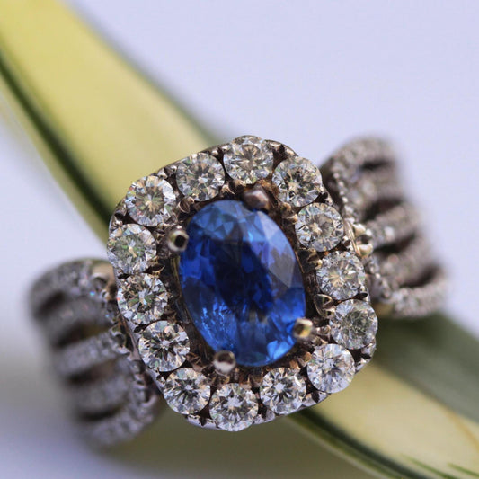 Royal Blue Sapphire 2.28ct Ring with Natural Diamonds in White Gold