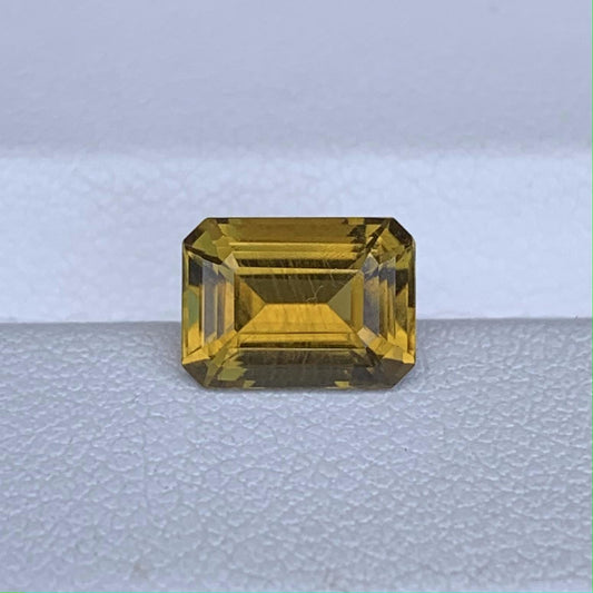 Natural Lemon Yellow Sapphire 1.88ct - (UH) - Baza Boutique