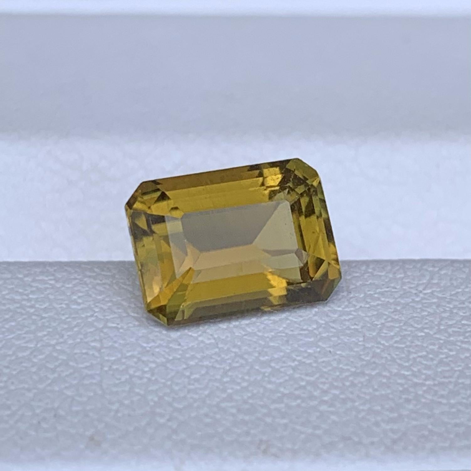 Natural Lemon Yellow Sapphire 1.88ct - (UH) - Baza Boutique