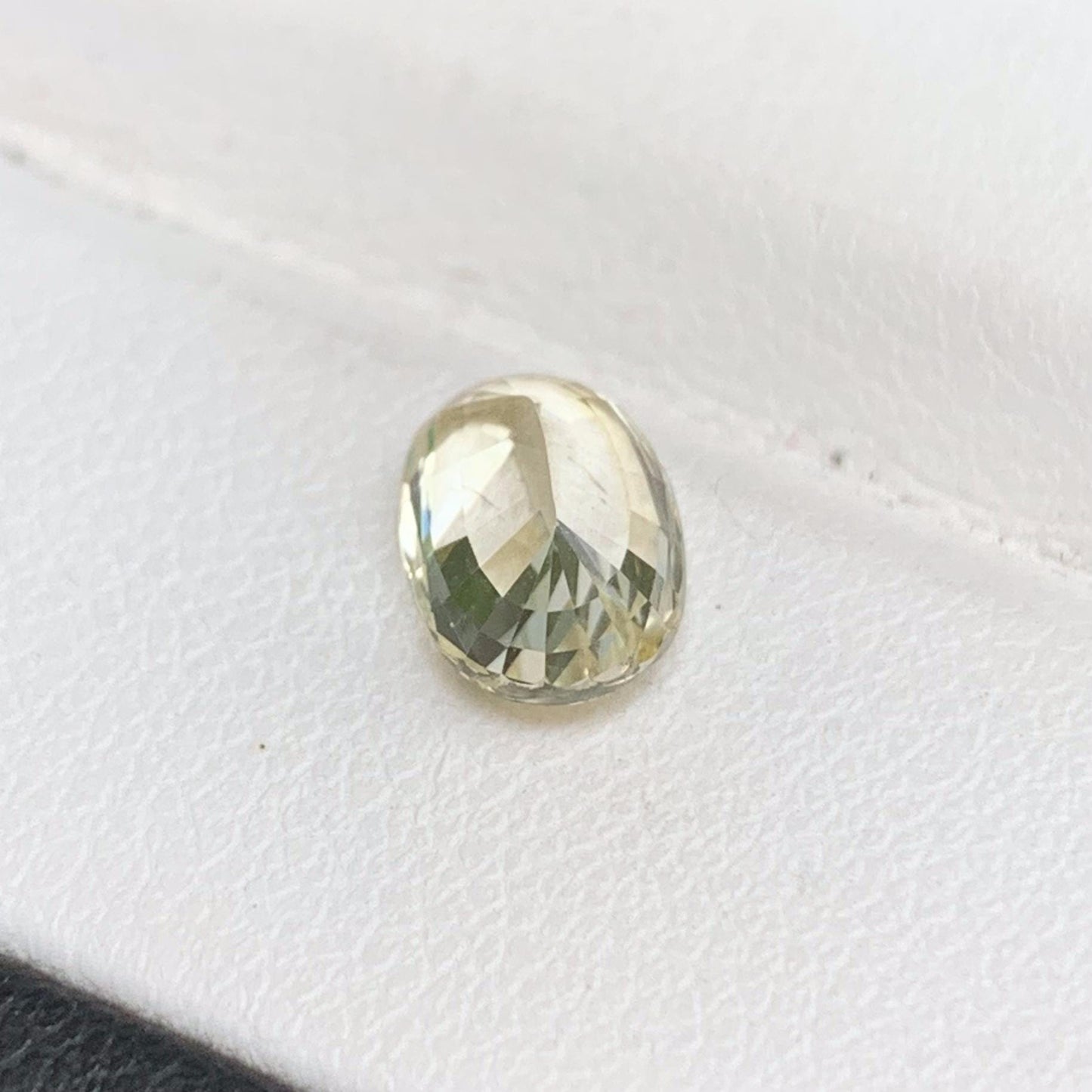 Natural Oval Cut Yellow Sapphire 1.79ct (UH) - Baza Boutique