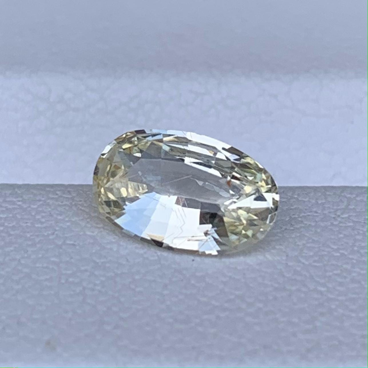 Natural Oval Cut Yellow Sapphire 1.50ct - (UH) - Baza Boutique