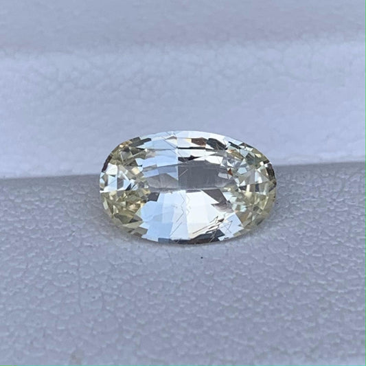 Natural Oval Cut Yellow Sapphire 1.50ct - (UH) - Baza Boutique