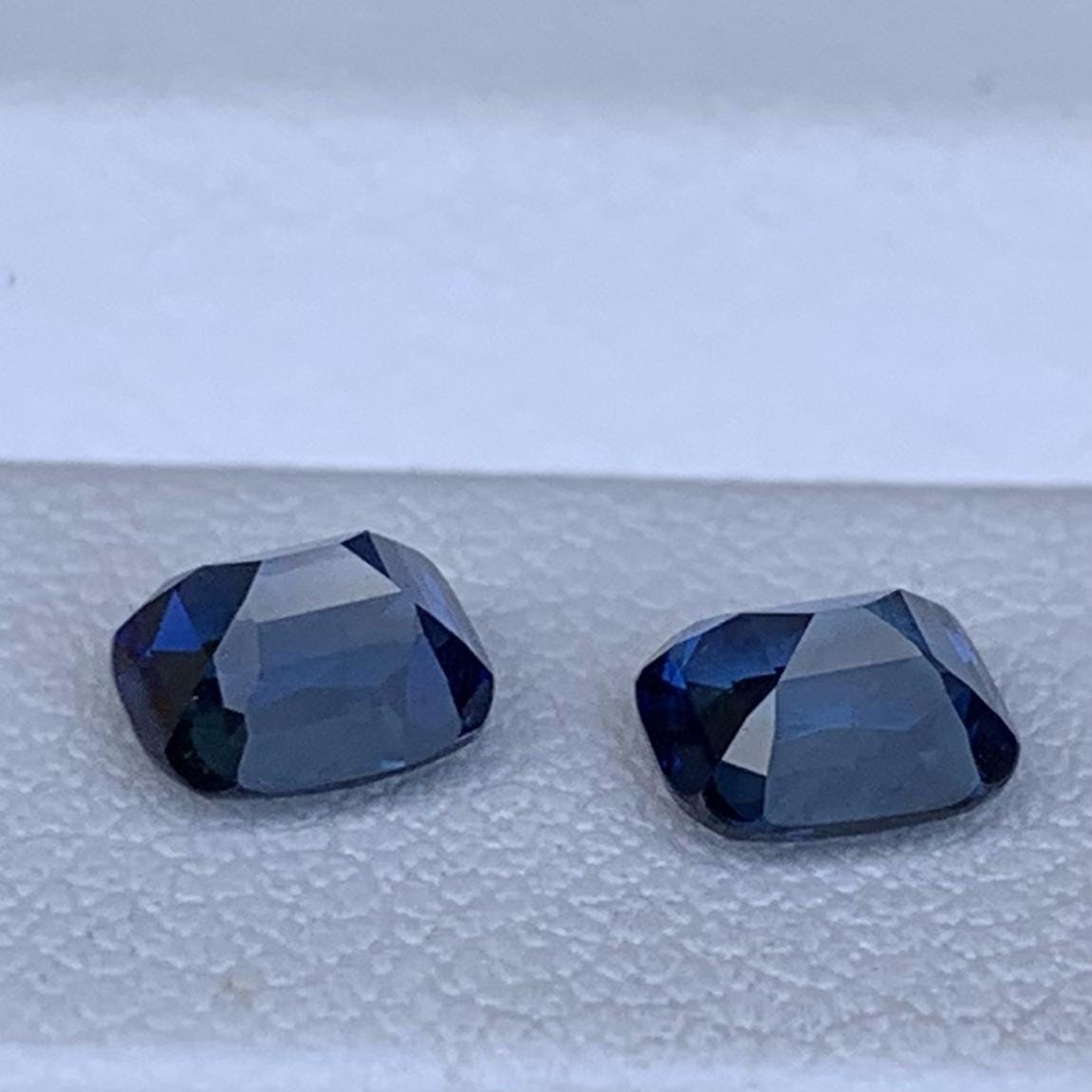 Royal Blue Sapphire Pair 1.64ct - (H) - Baza Boutique