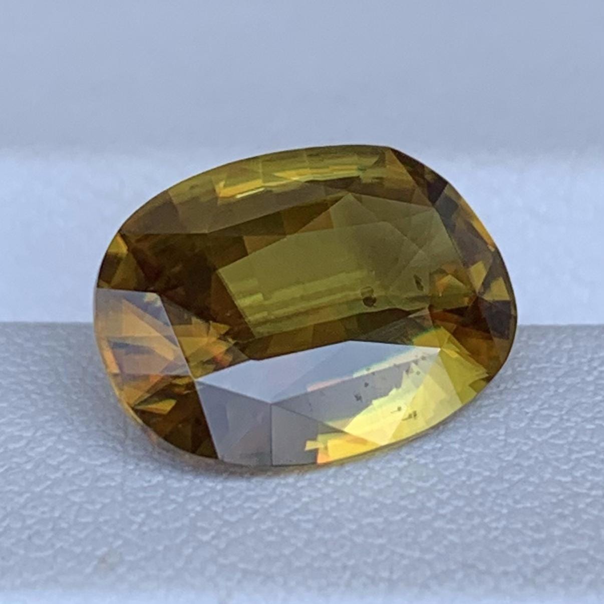 Natural Sphene 4.21ct - (N) - Baza Boutique