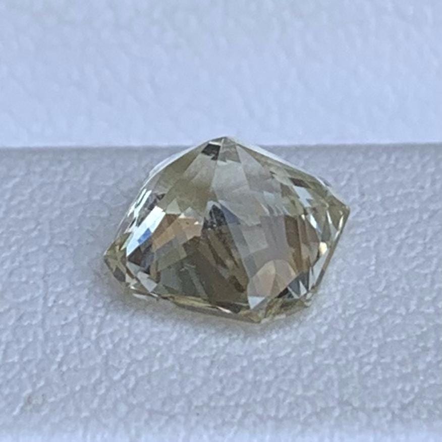 Natural Yellow Sapphire 2.17ct - (UH) - Baza Boutique