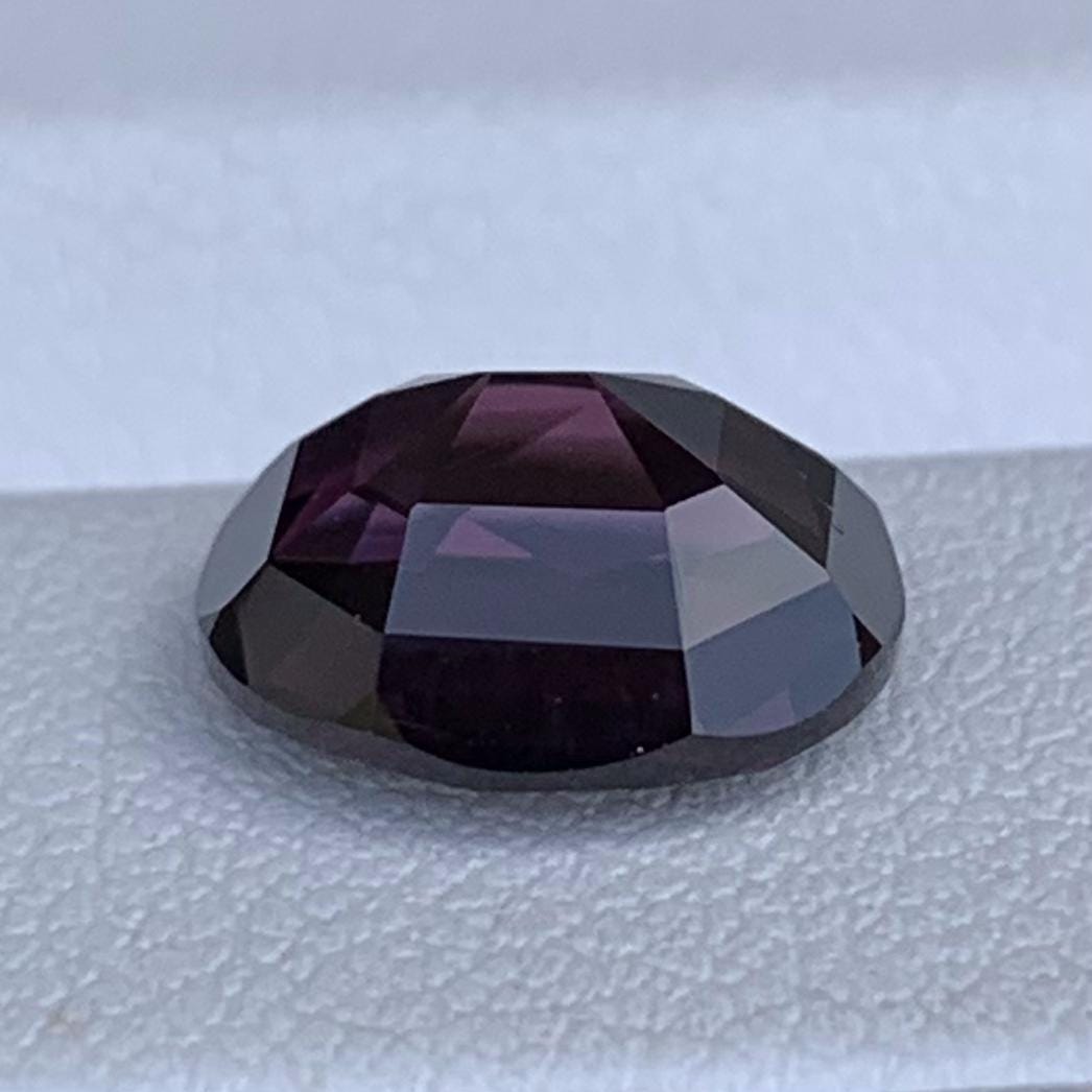 Natural Grape Spinel 3.01ct - (N)