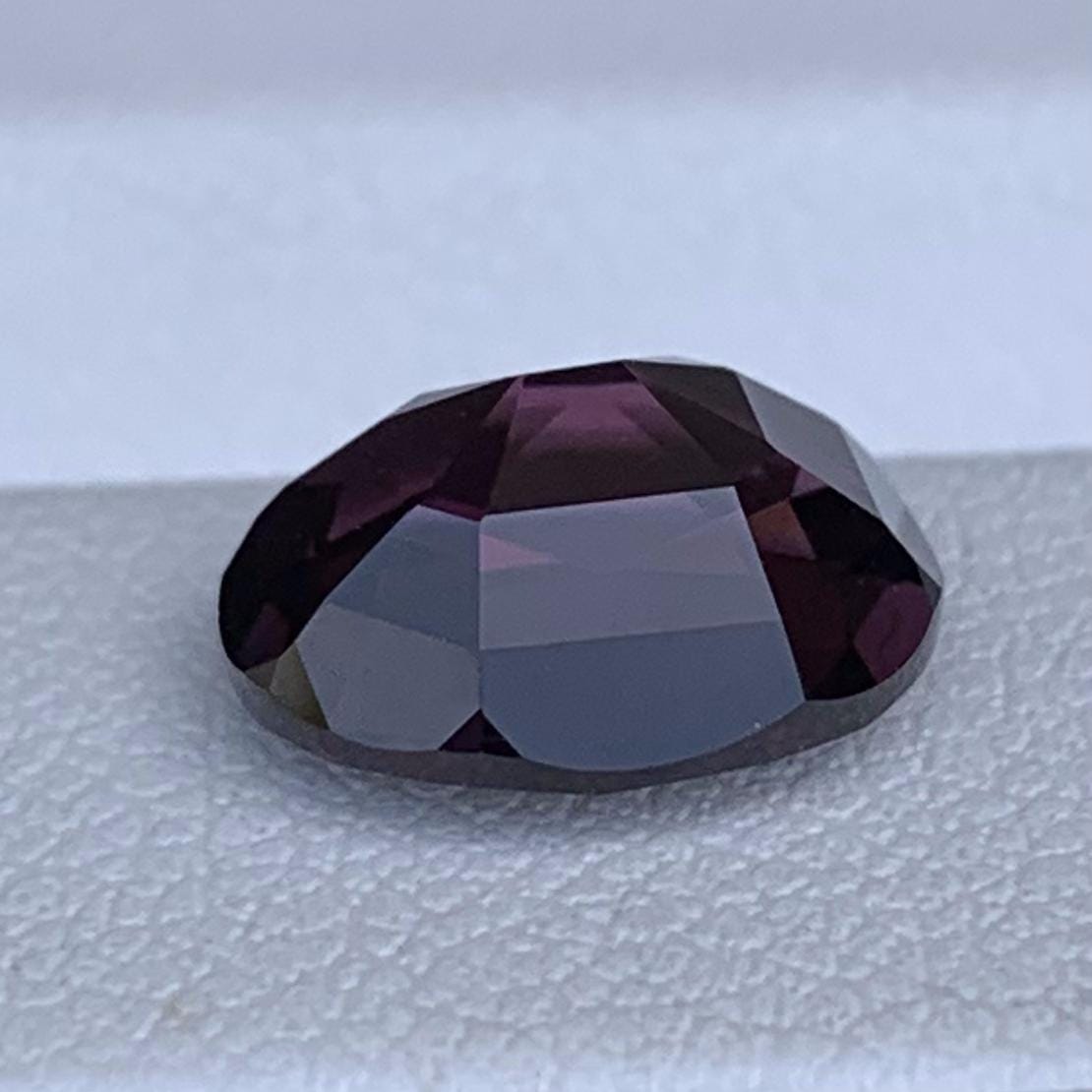 Natural Grape Spinel 3.01ct - (N)
