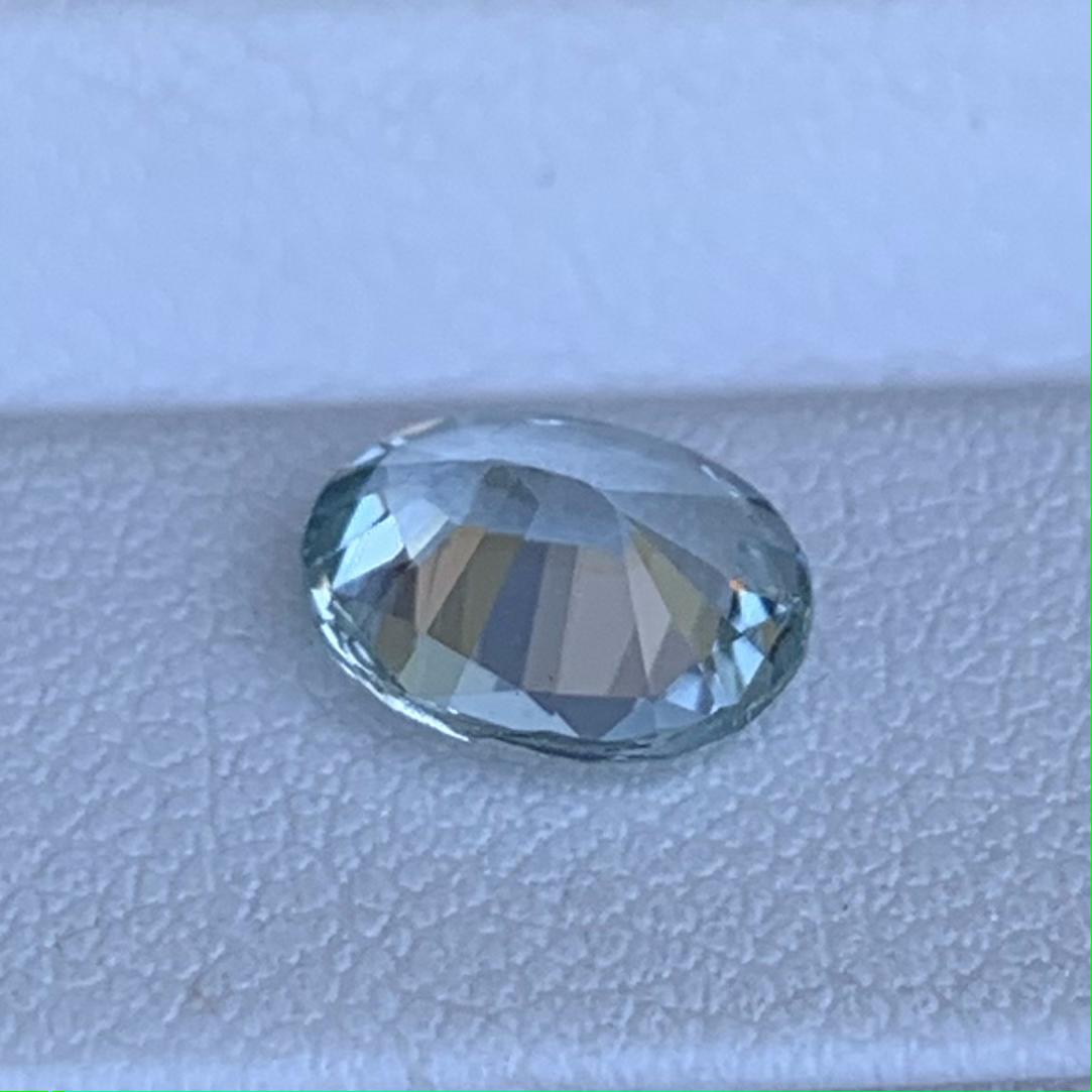 Mint Green Sapphire 1.71ct - (H) - Baza Boutique