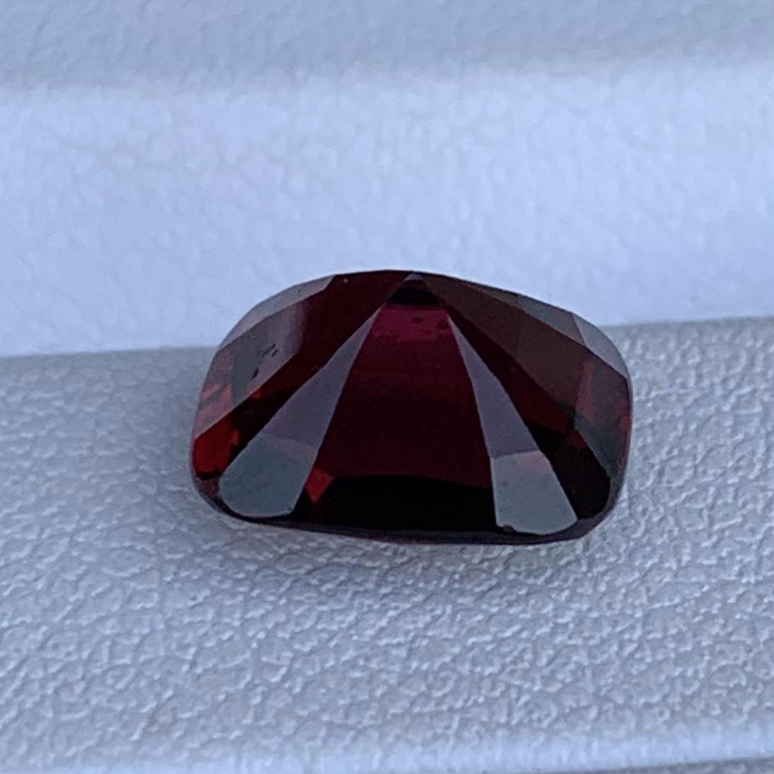 Wine Red Garnet 4.32ct - (N) - Baza Boutique