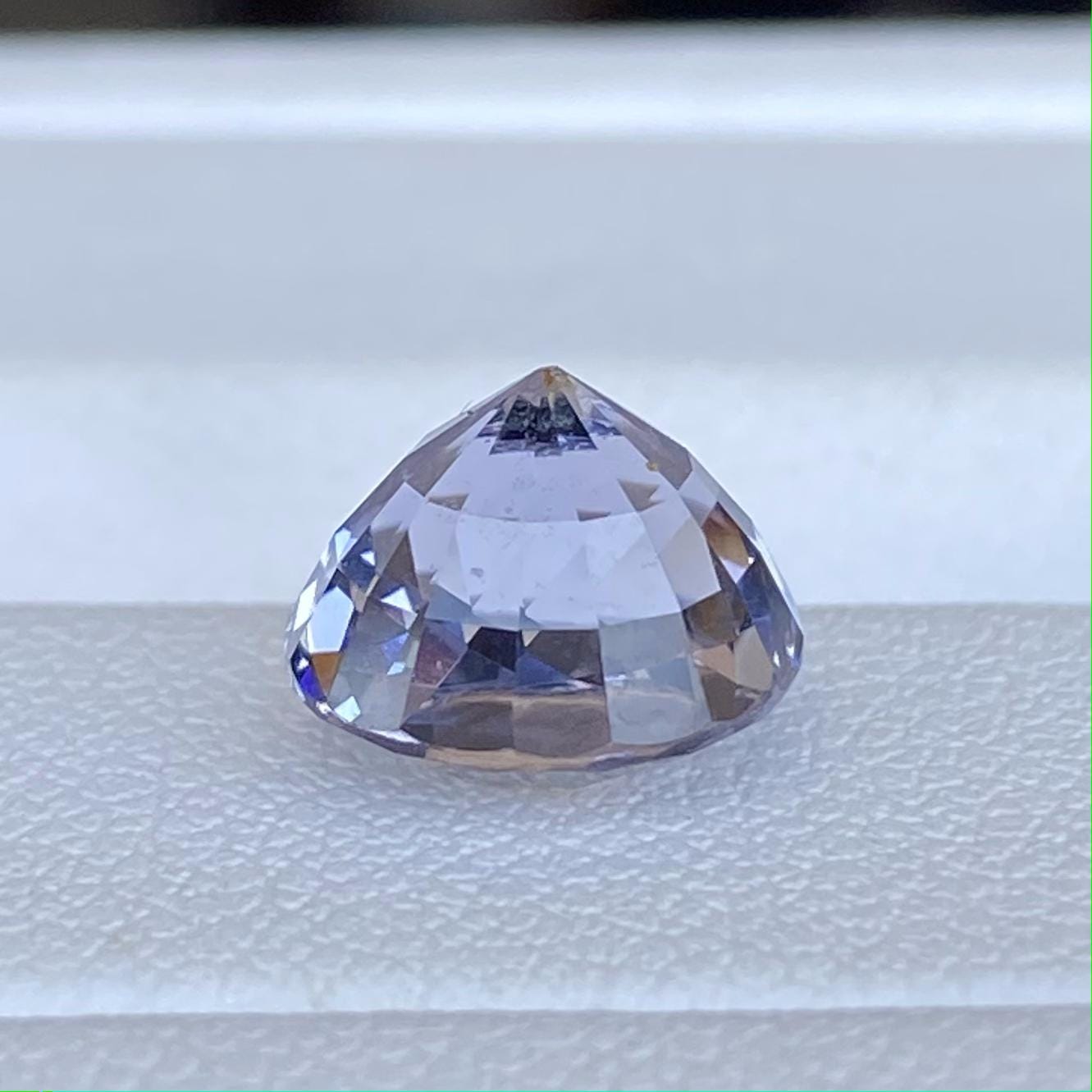 Natural Lavender Spinel 3.88ct - (UH) - Baza Boutique