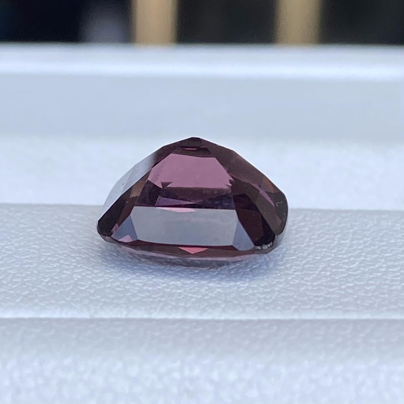 Natural Spinel from Tanzania 4.29ct - (UH) - Baza Boutique