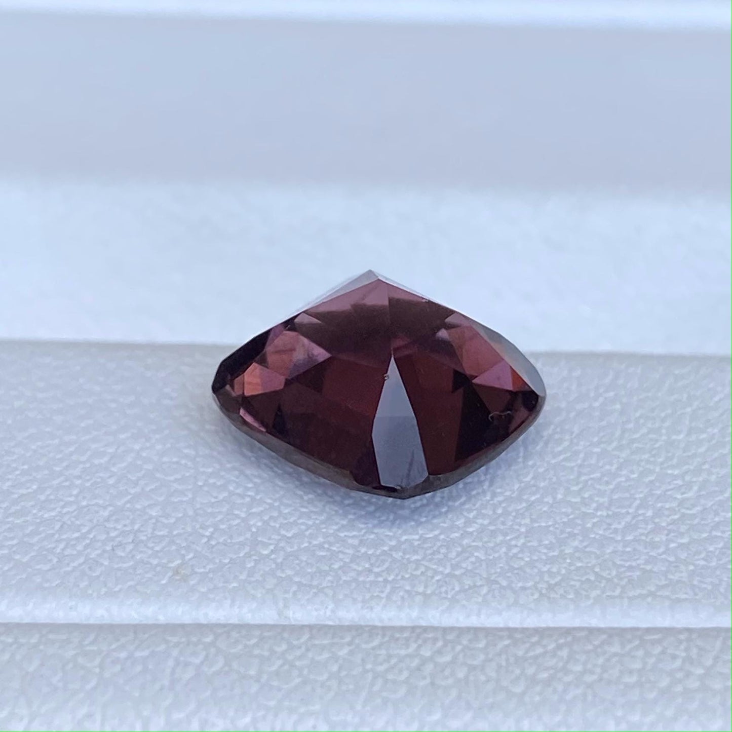 Natural Spinel from Tanzania 4.29ct - (UH) - Baza Boutique