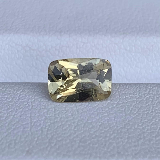 Natural Chrysoberyl 1.22ct - (H)