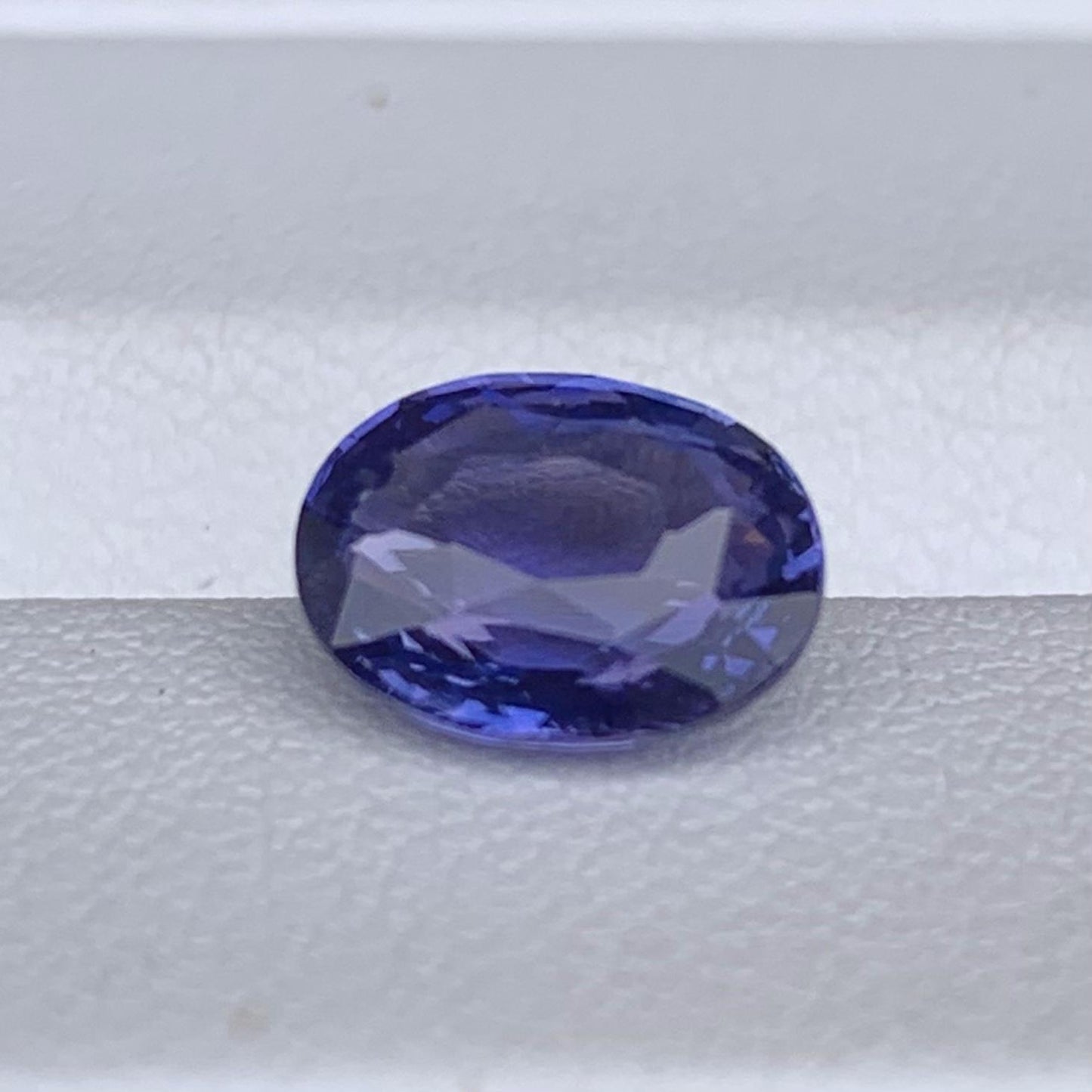 Natural Purple Sapphire 2.00ct - (H) - Baza Boutique