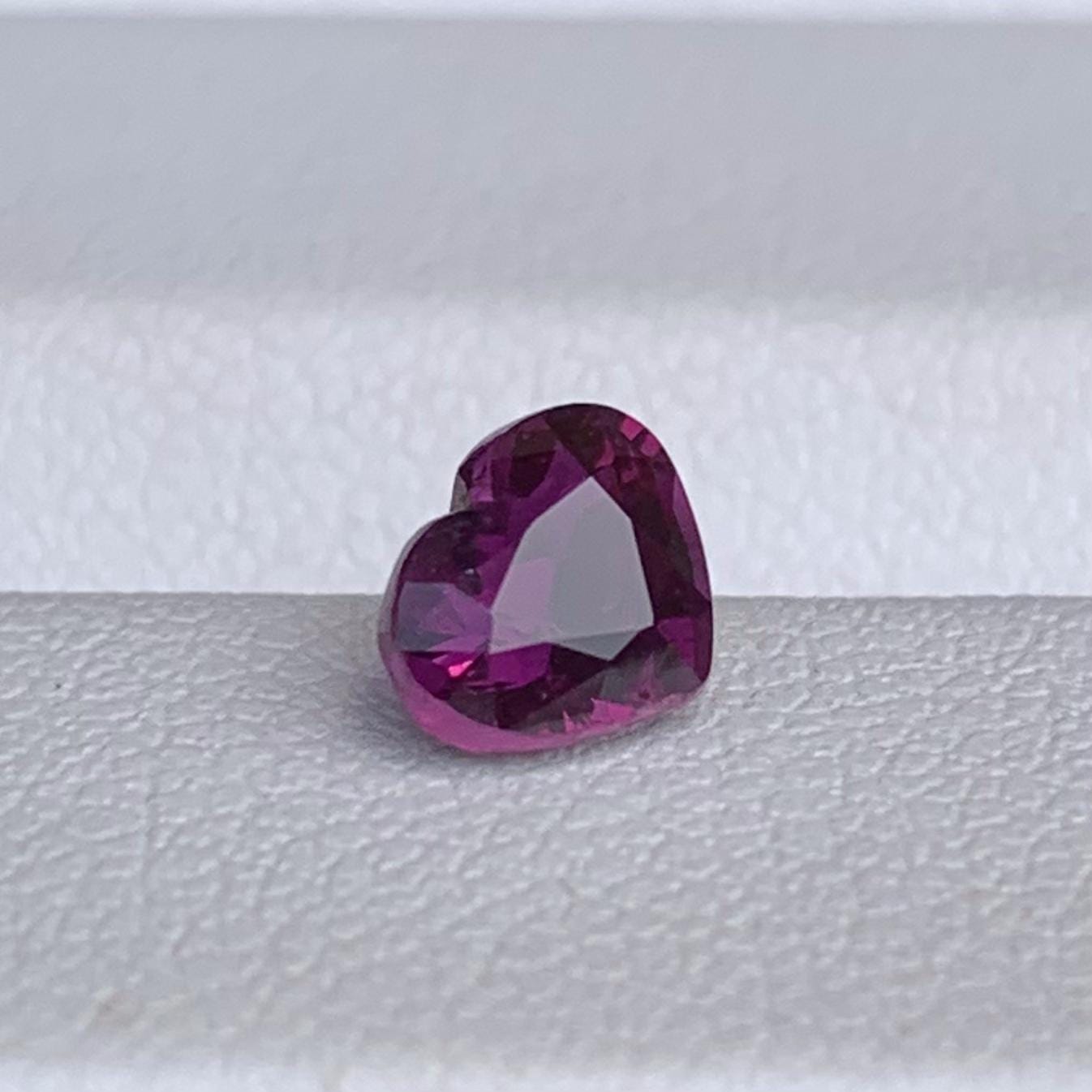 Natural Heart Shaped Purplish Red Ruby 1.01ct - (H) - Baza Boutique