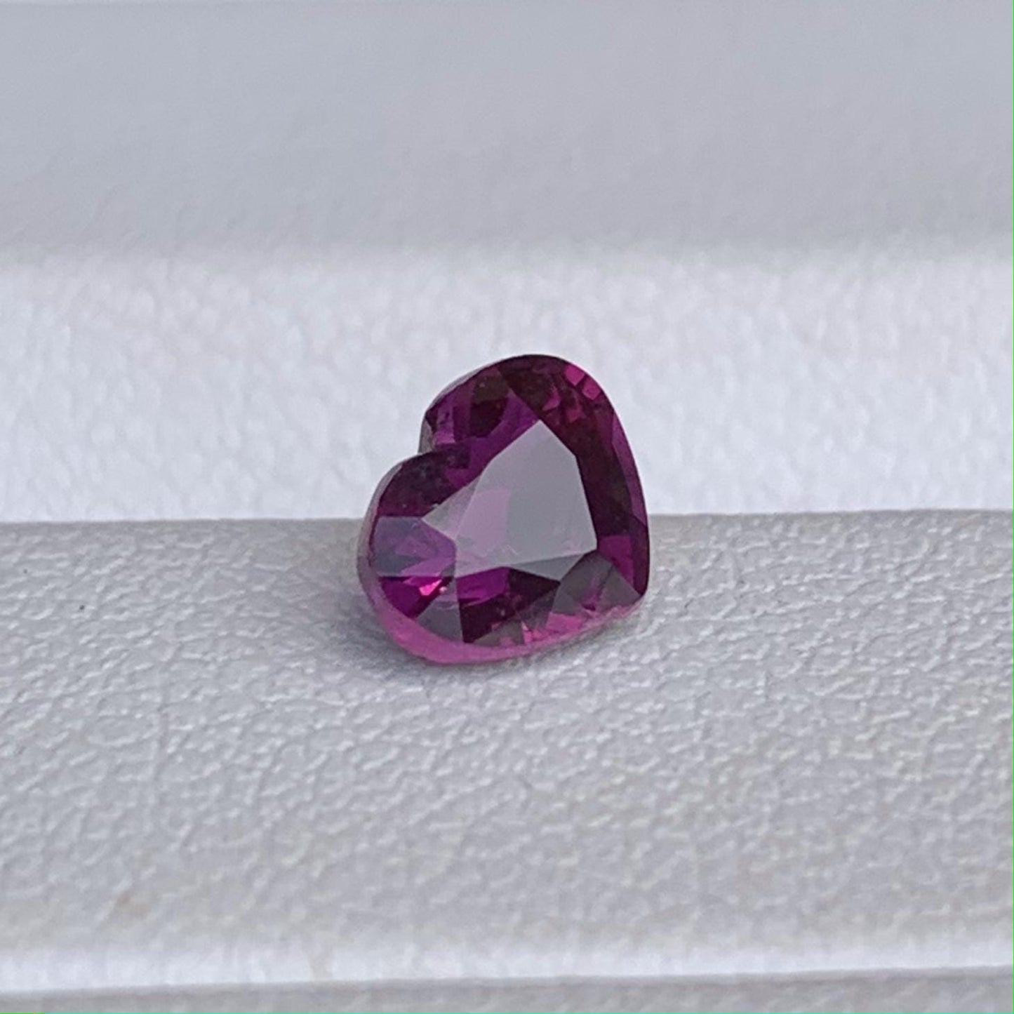 Natural Heart Shaped Purplish Red Ruby 1.01ct - (H) - Baza Boutique