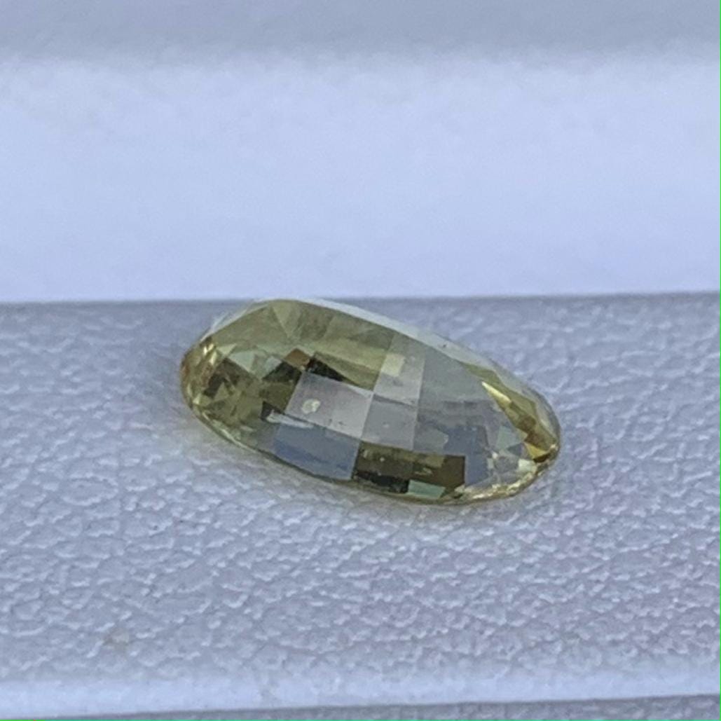 Natural Lemon Yellow Sapphire 1.56ct - (UH) - Baza Boutique