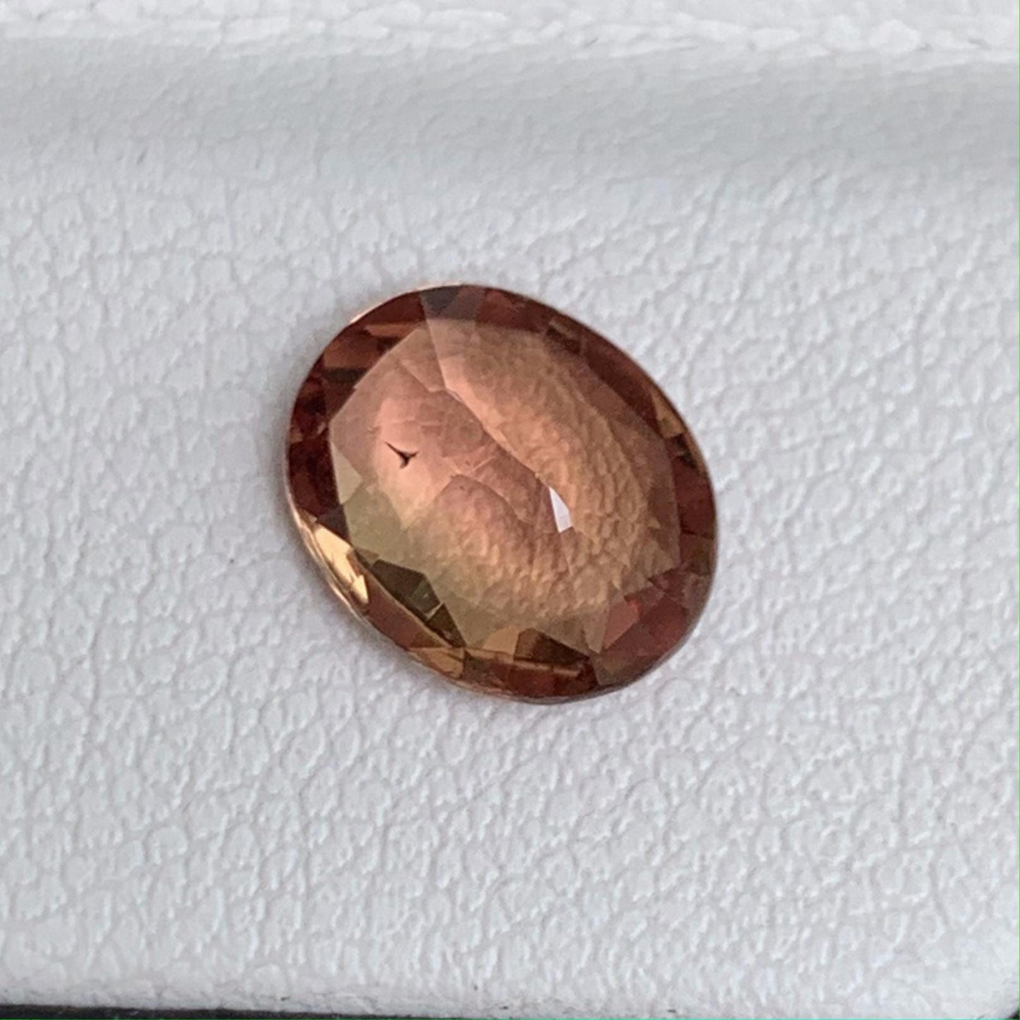 Natural Oval Cut Padparadscha Sapphire 2.07ct – (UH)